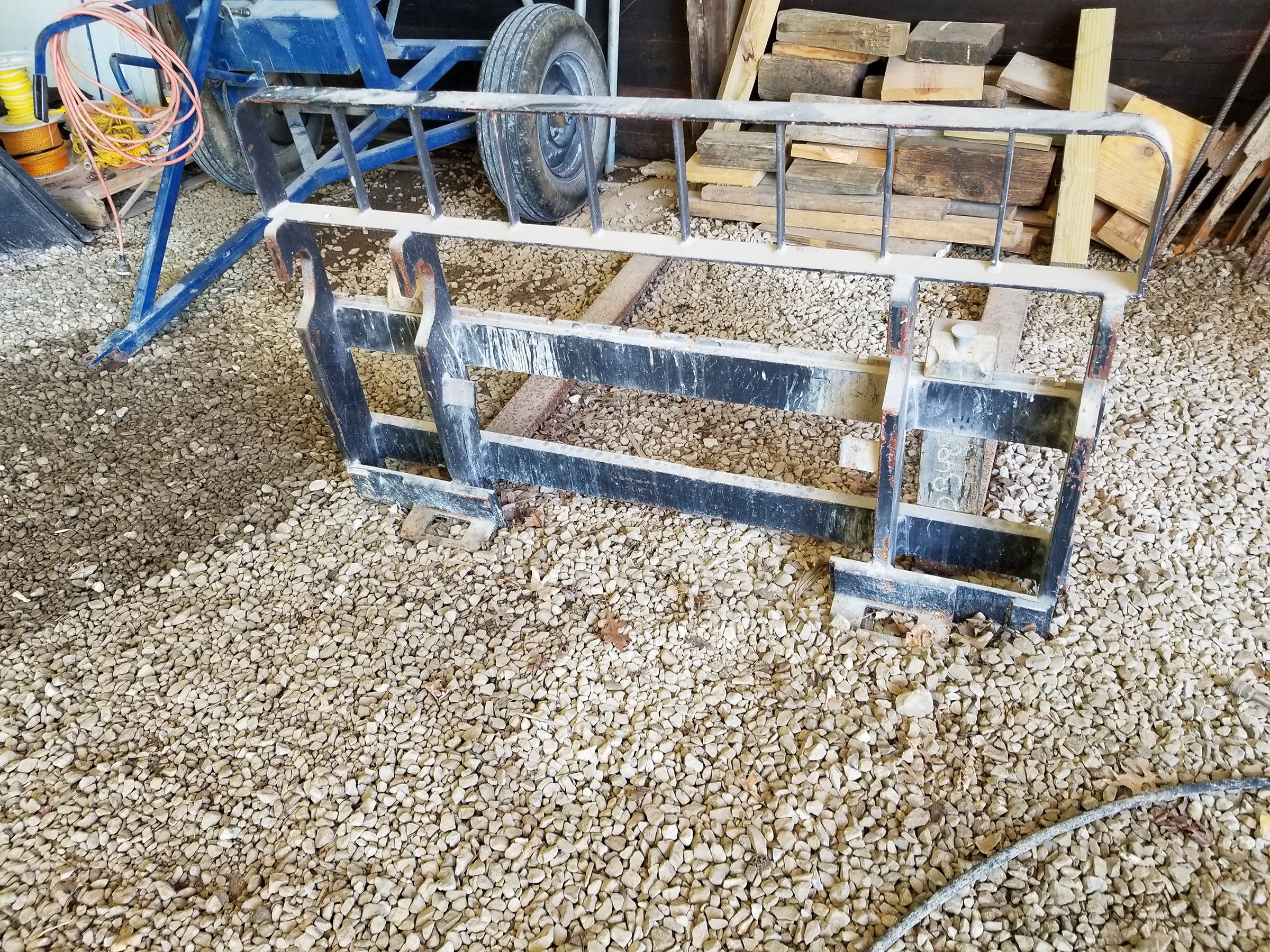 Property photo 56 - ABSOLUTE FARM EQUIPMENT AUCTION IN BOND COUNTY, ILLINOIS
