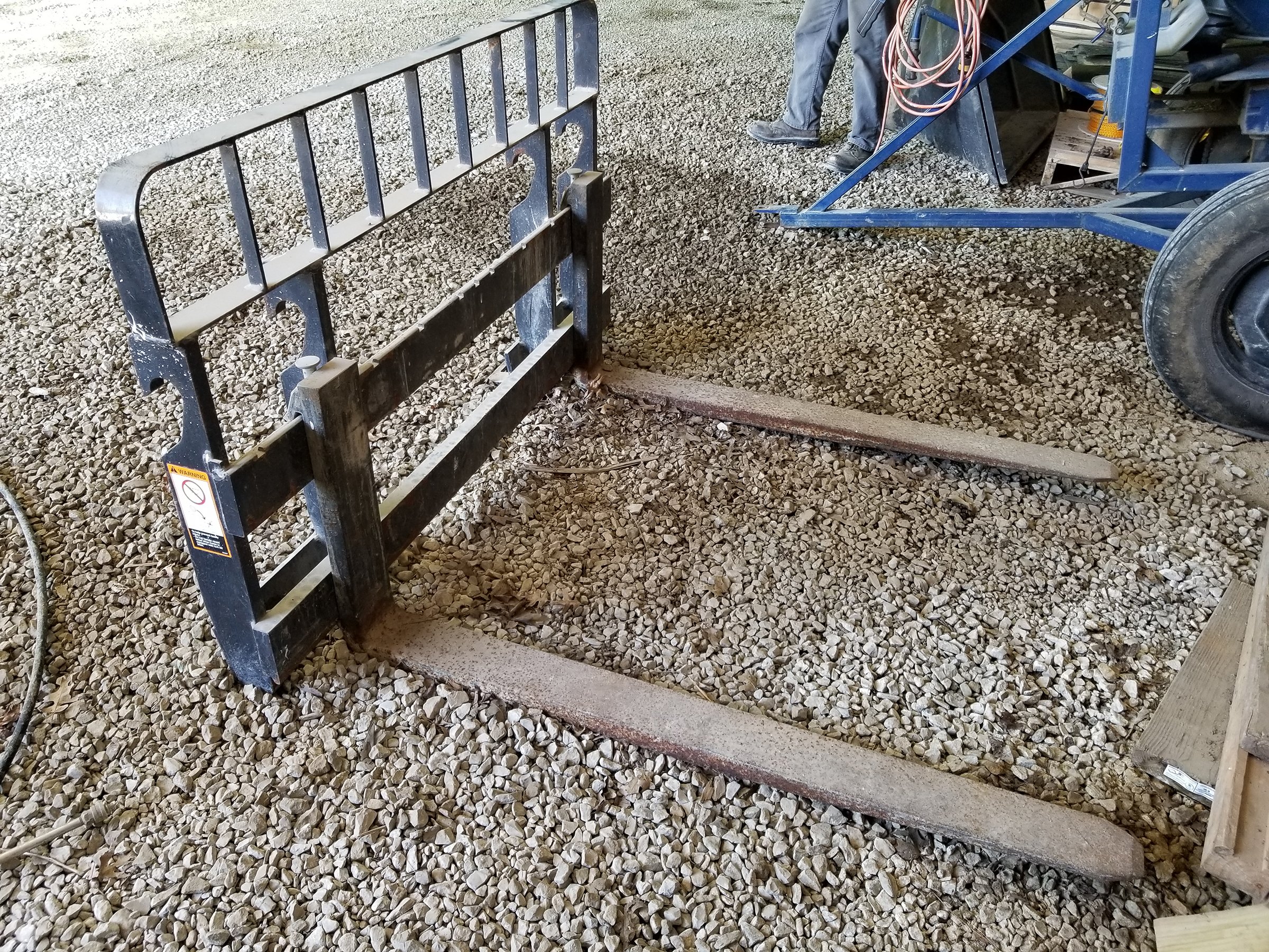 Property photo 57 - ABSOLUTE FARM EQUIPMENT AUCTION IN BOND COUNTY, ILLINOIS