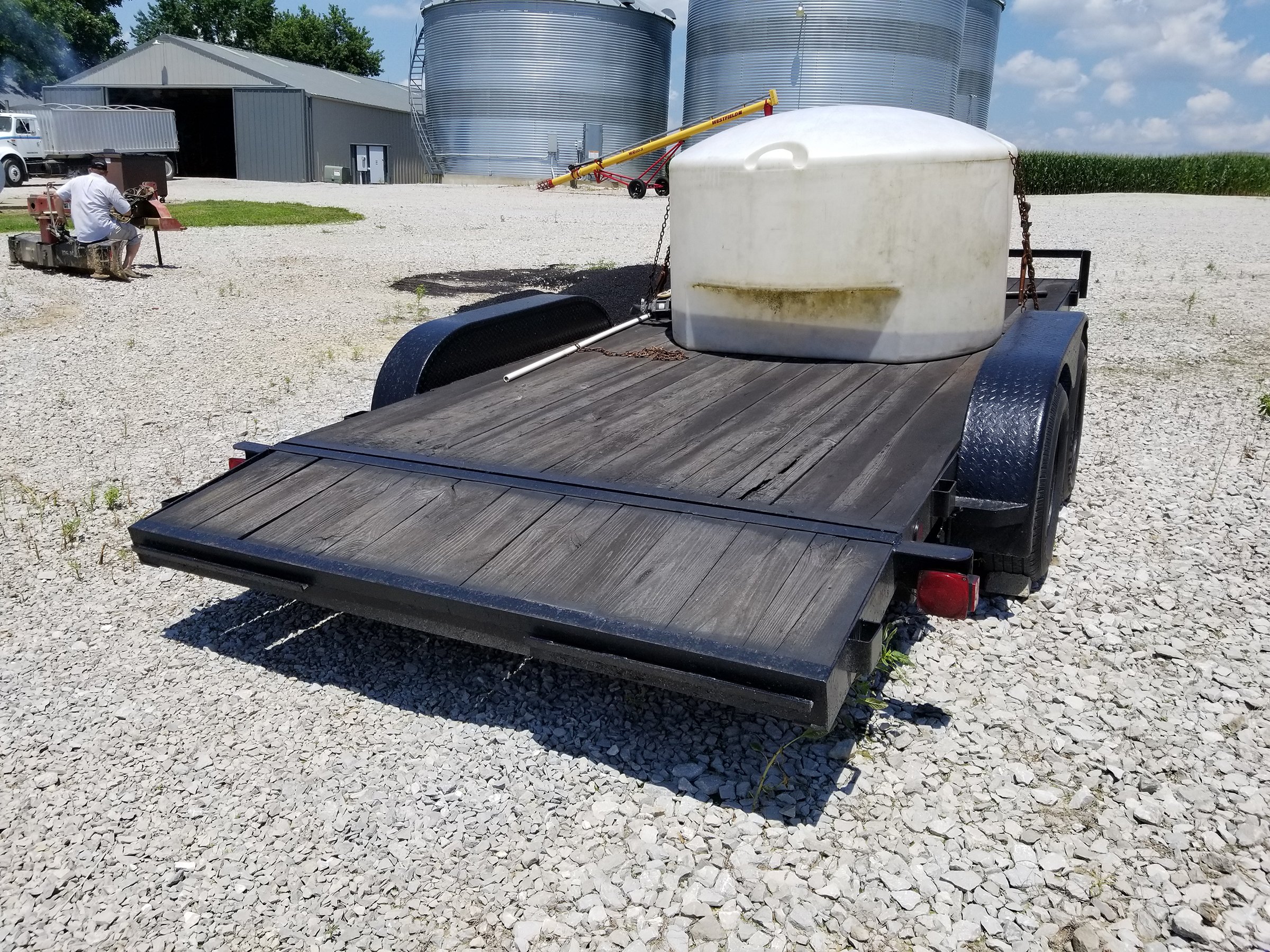 Property photo 36 - ABSOLUTE FARM EQUIPMENT AUCTION IN BOND COUNTY, ILLINOIS