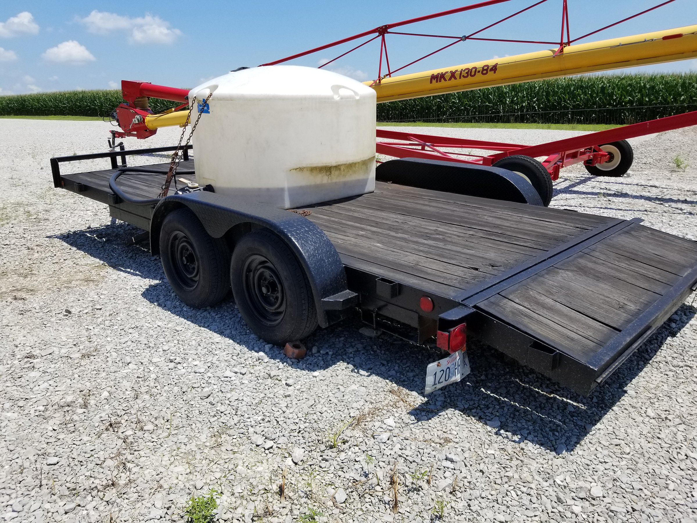 Property photo 39 - ABSOLUTE FARM EQUIPMENT AUCTION IN BOND COUNTY, ILLINOIS