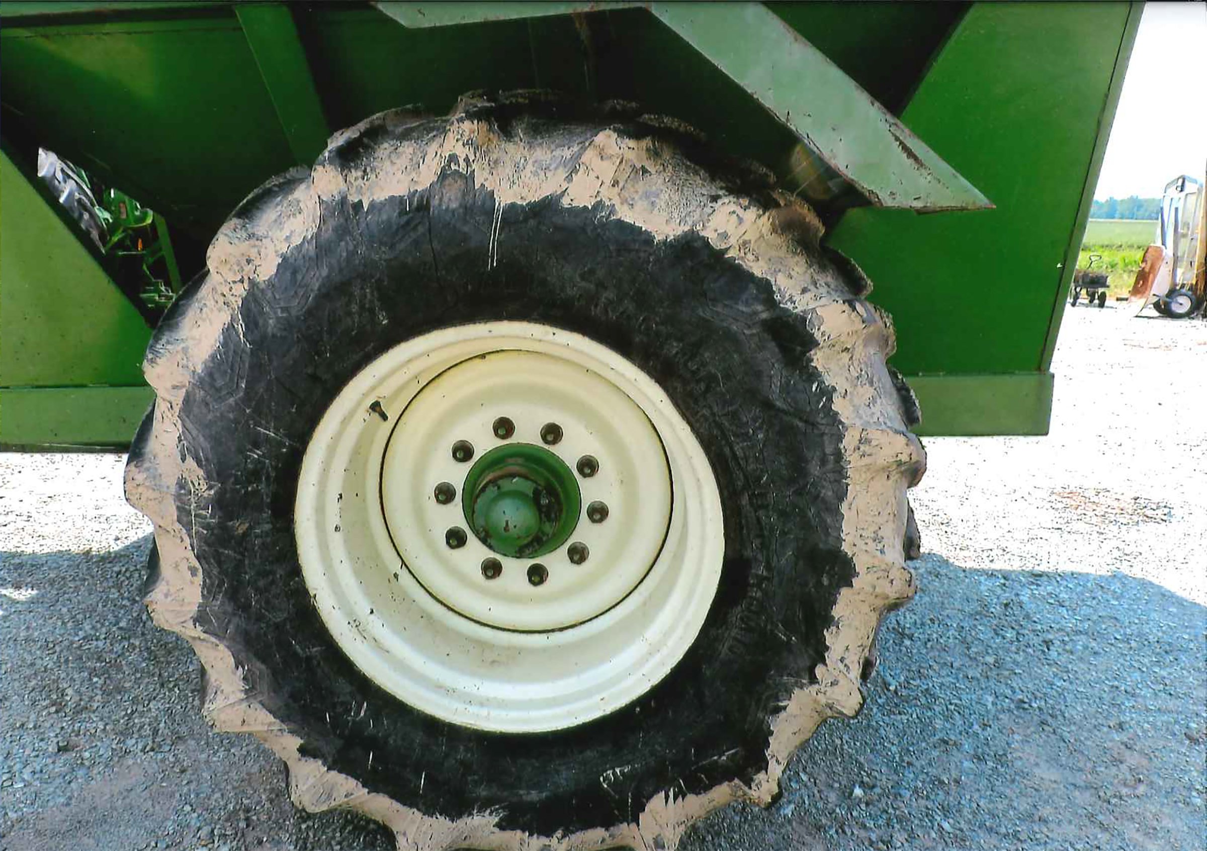 Property photo 10 - ONLINE ONLY FARM EQUIPMENT AUCTION