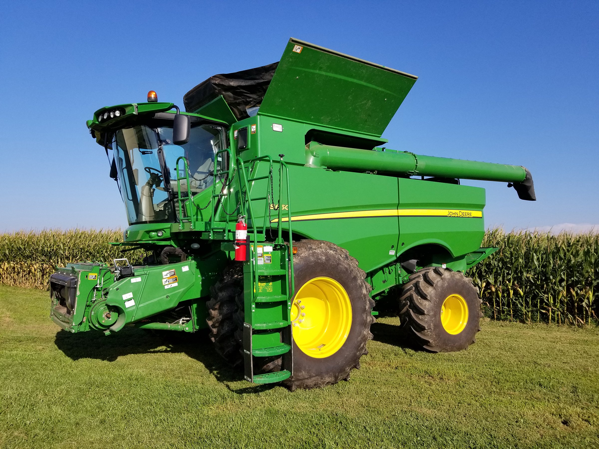 Property photo 8 - FARM EQUIPMENT RETIREMENT AUCTION IN JAY COUNTY, INDIANA
