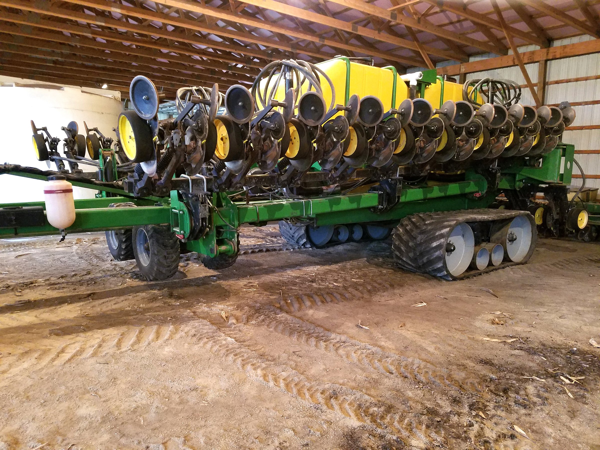 Property photo 31 - FARM EQUIPMENT RETIREMENT AUCTION IN JAY COUNTY, INDIANA