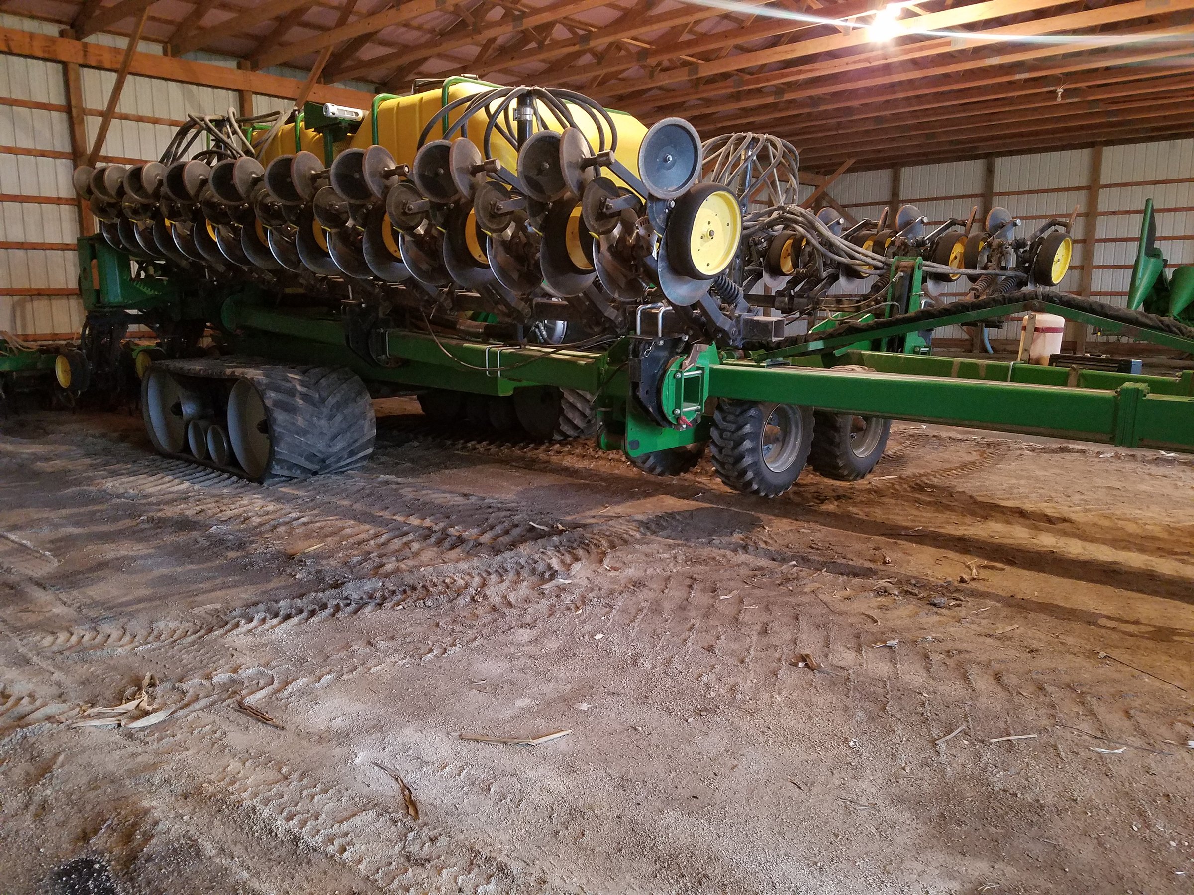 Property photo 28 - FARM EQUIPMENT RETIREMENT AUCTION IN JAY COUNTY, INDIANA