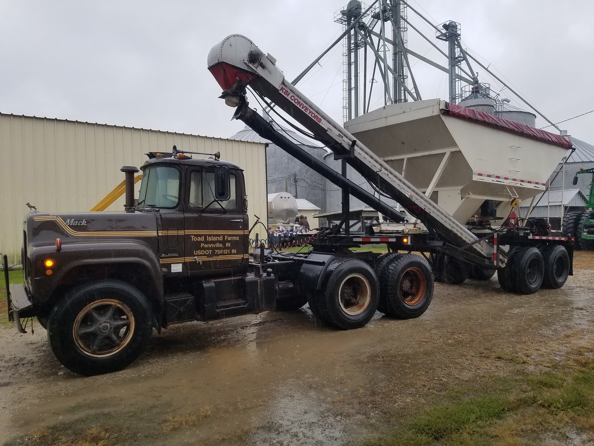 Property photo 46 - FARM EQUIPMENT RETIREMENT AUCTION IN JAY COUNTY, INDIANA