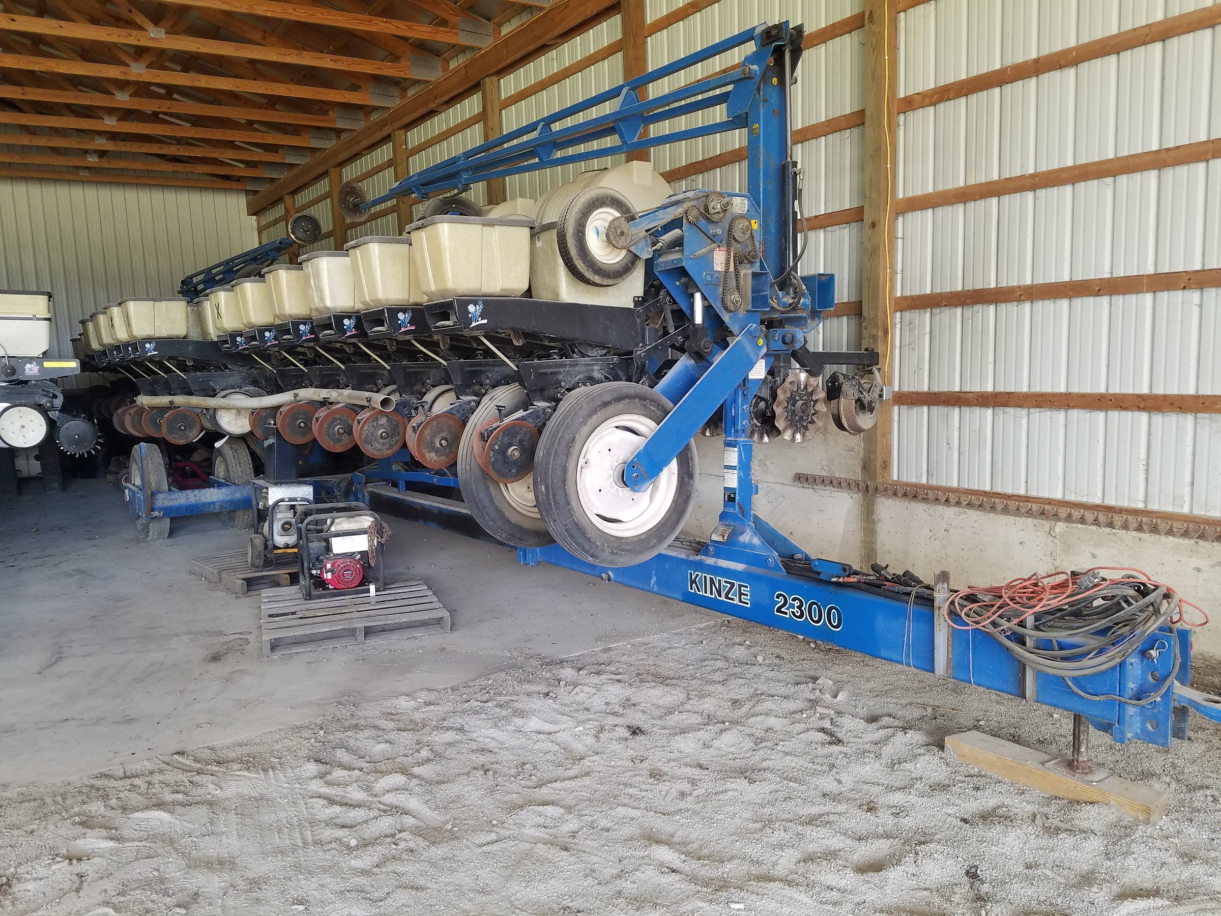 Property photo 17 - FARM EQUIPMENT RETIREMENT AUCTION IN WABASH COUNTY, INDIANA