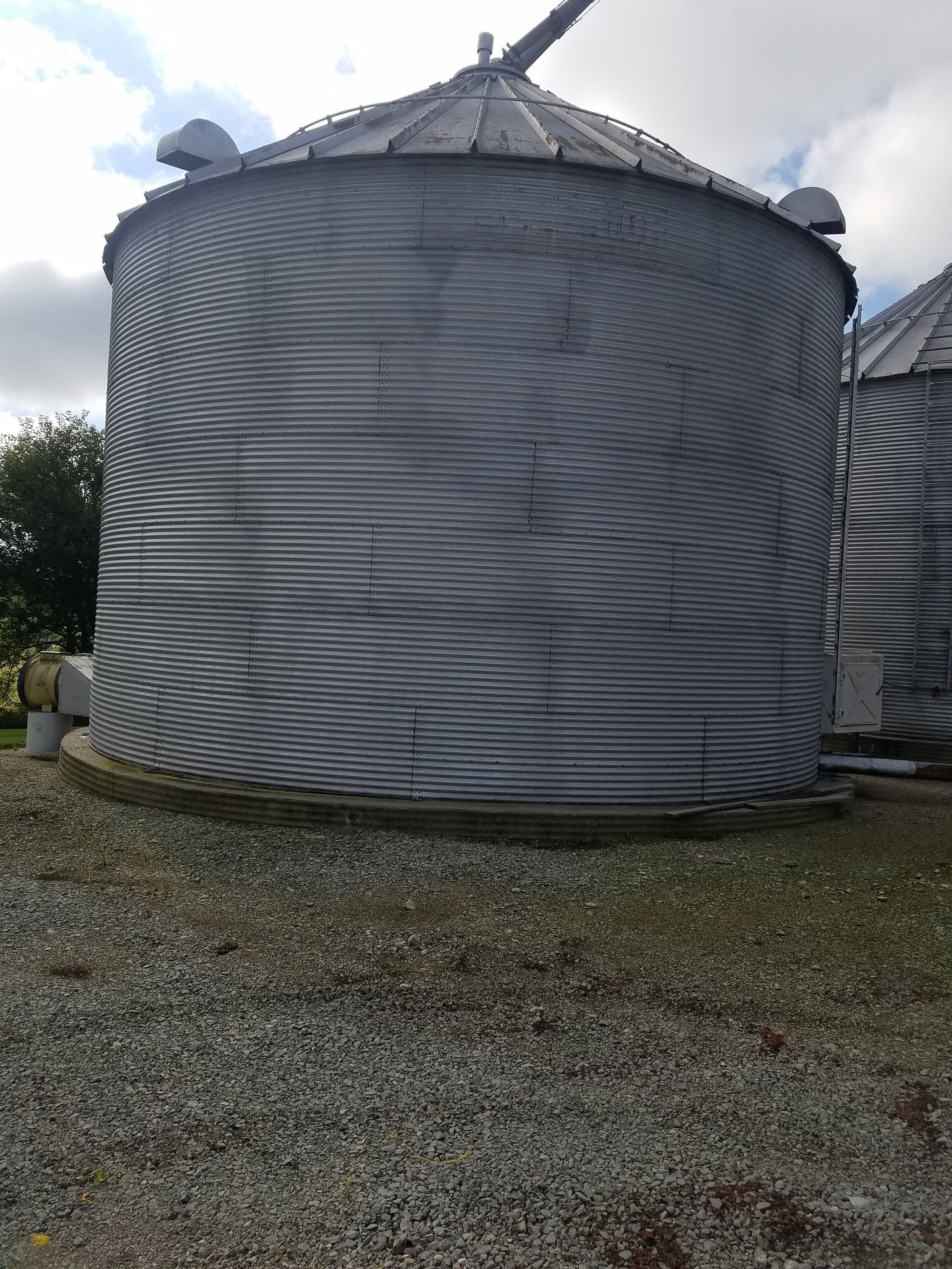 Property photo 23 - FARM EQUIPMENT RETIREMENT AUCTION IN WABASH COUNTY, INDIANA