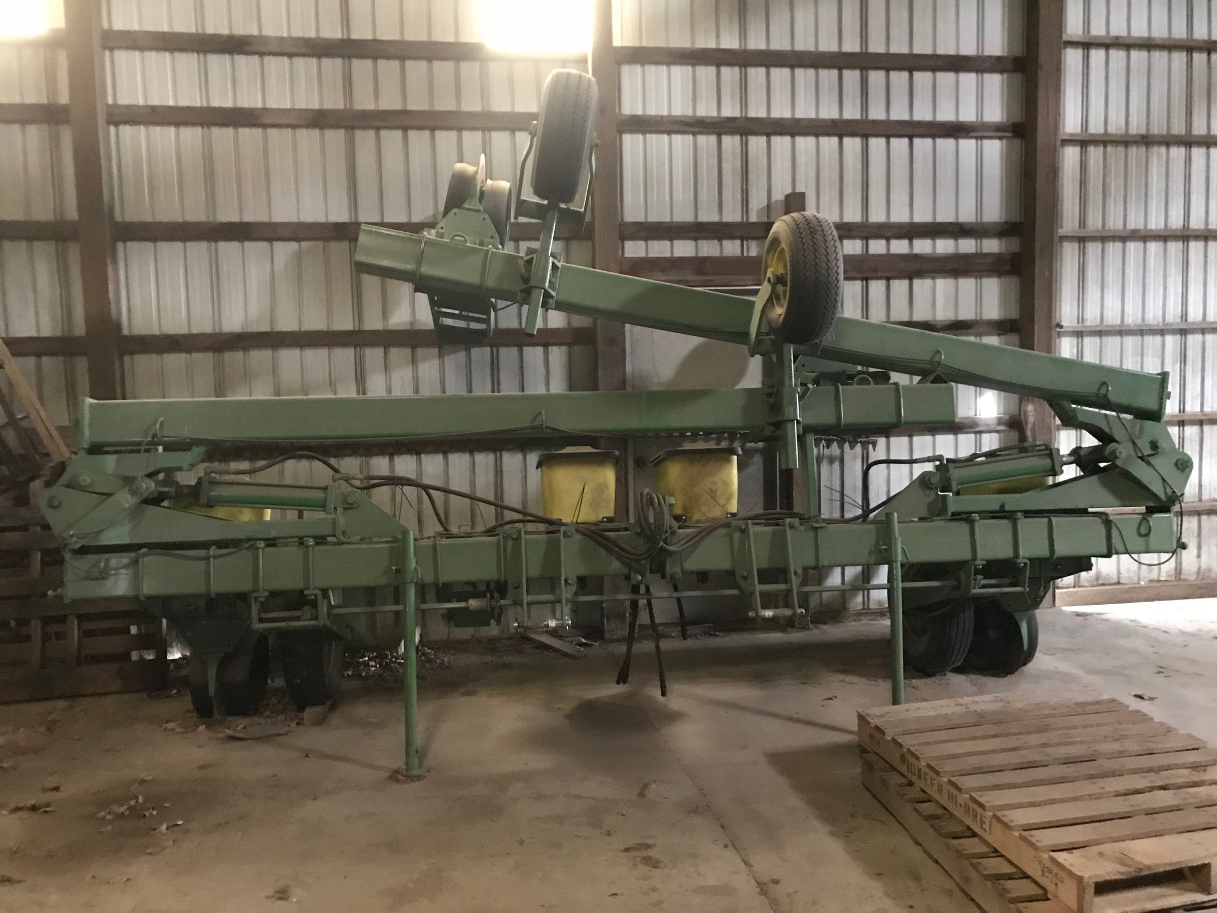 Property photo 46 - FARM EQUIPMENT AUCTION IN ELKHART COUNTY, INDIANA
