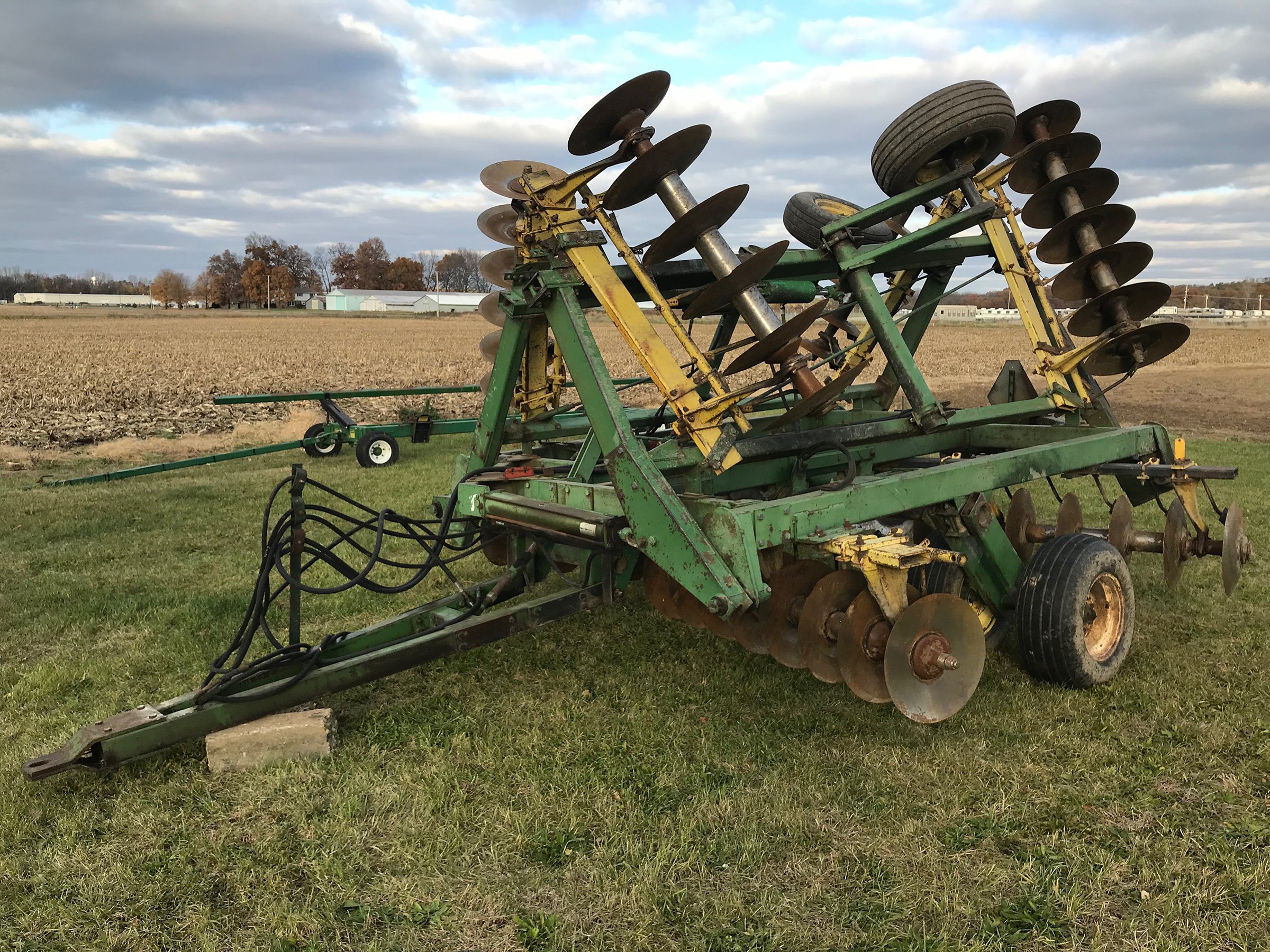Property photo 40 - FARM EQUIPMENT AUCTION IN ELKHART COUNTY, INDIANA