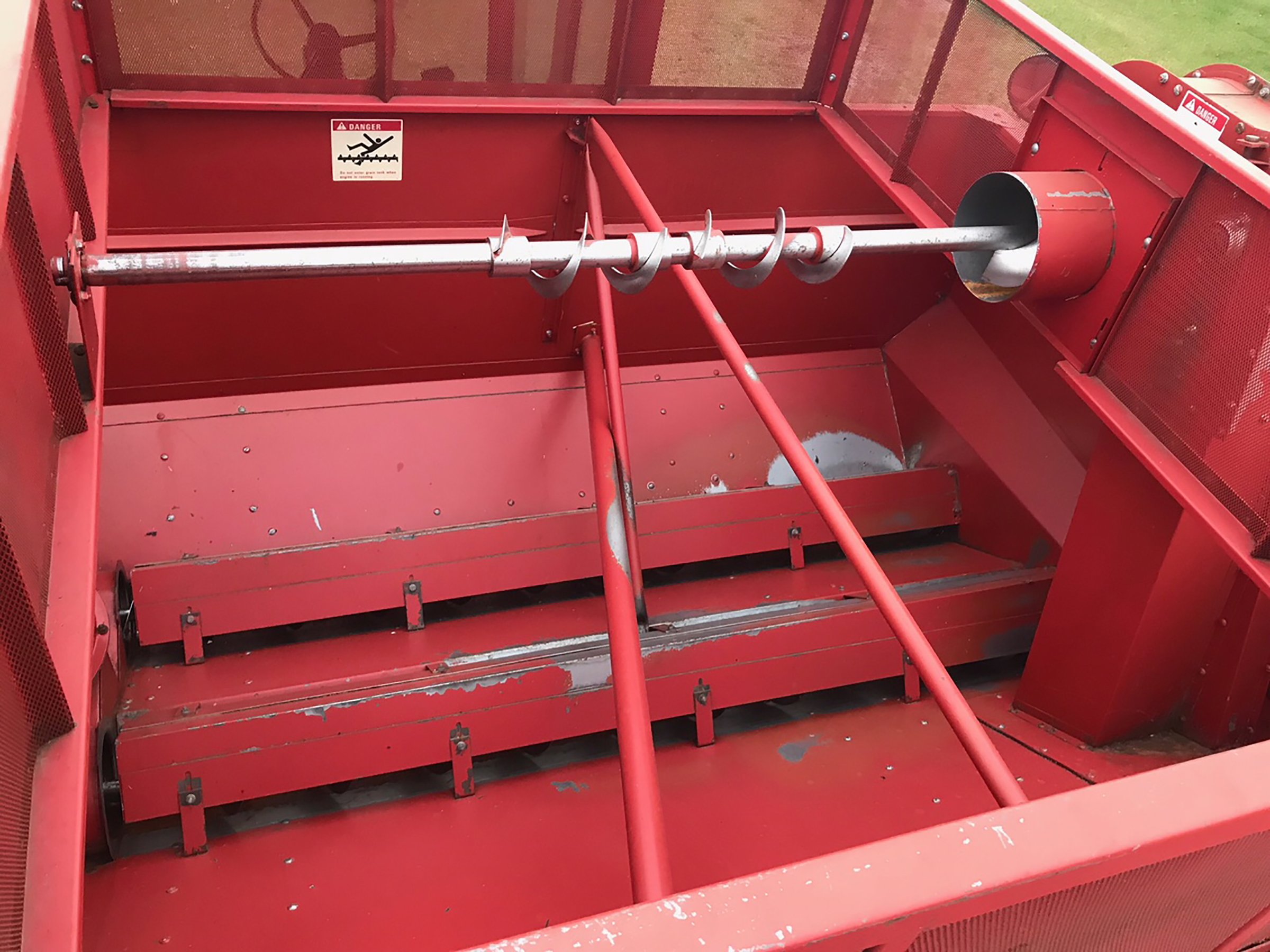 Property photo 16 - FARM EQUIPMENT AUCTION IN ELKHART COUNTY, INDIANA