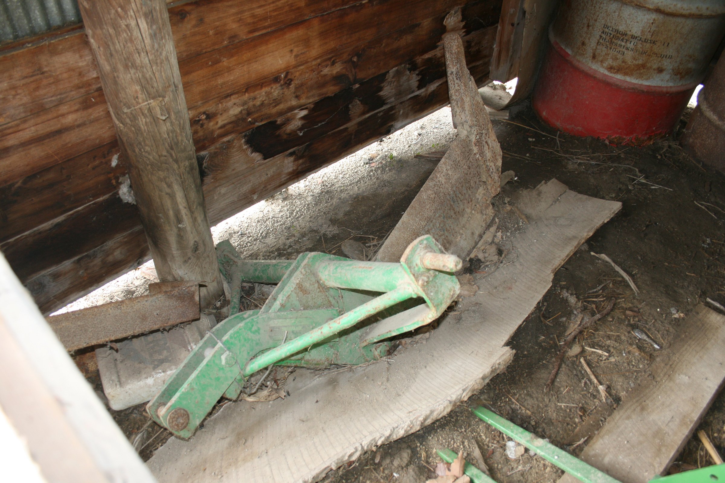 Property photo 31 - FARM EQUIPMENT AUCTION IN ADAMS COUNTY, INDIANA