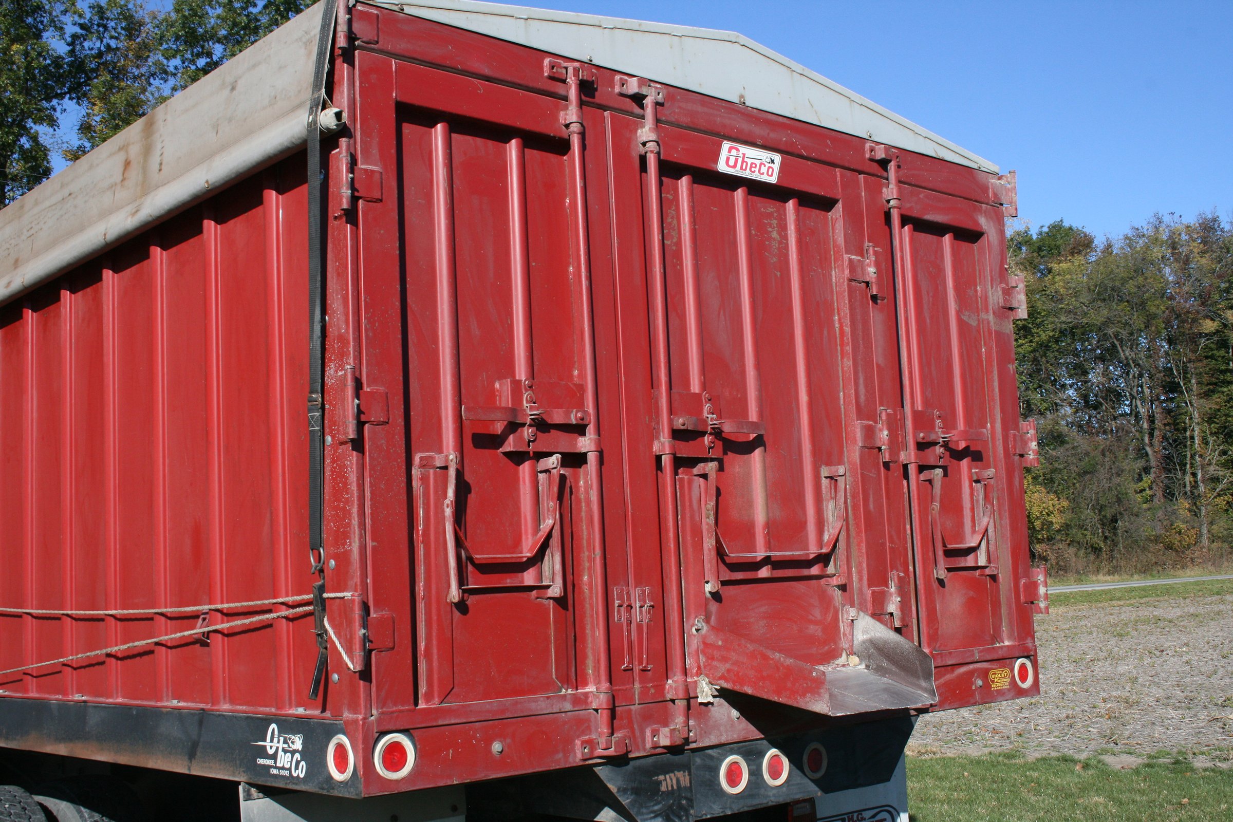 Property photo 40 - FARM EQUIPMENT AUCTION IN ADAMS COUNTY, INDIANA
