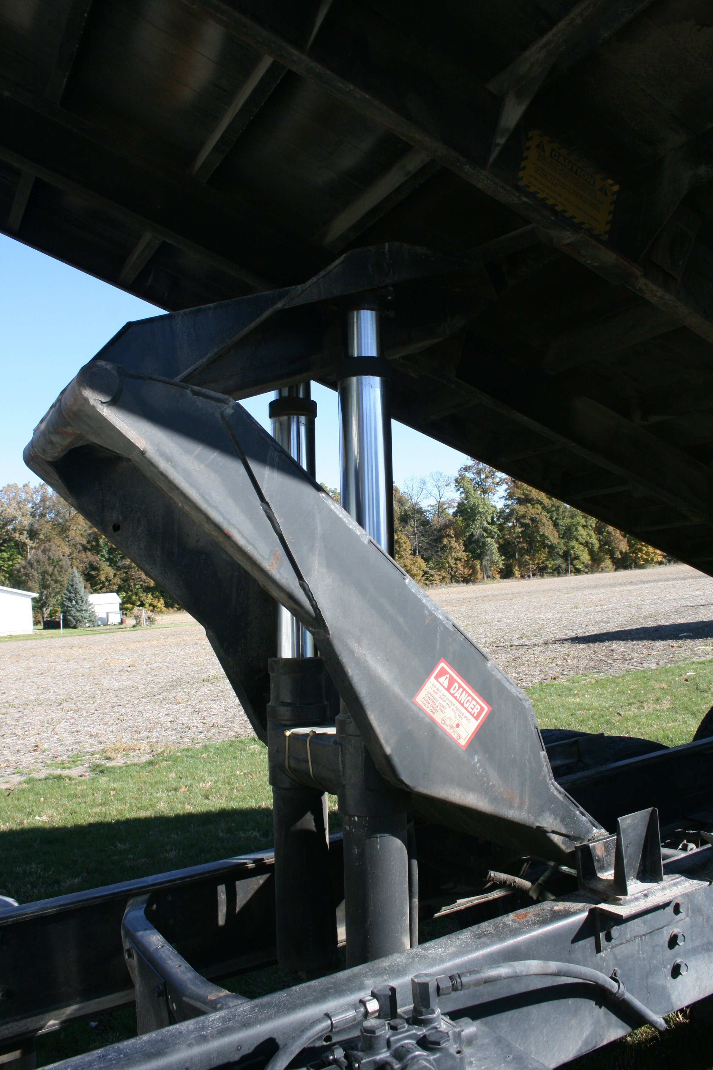 Property photo 39 - FARM EQUIPMENT AUCTION IN ADAMS COUNTY, INDIANA