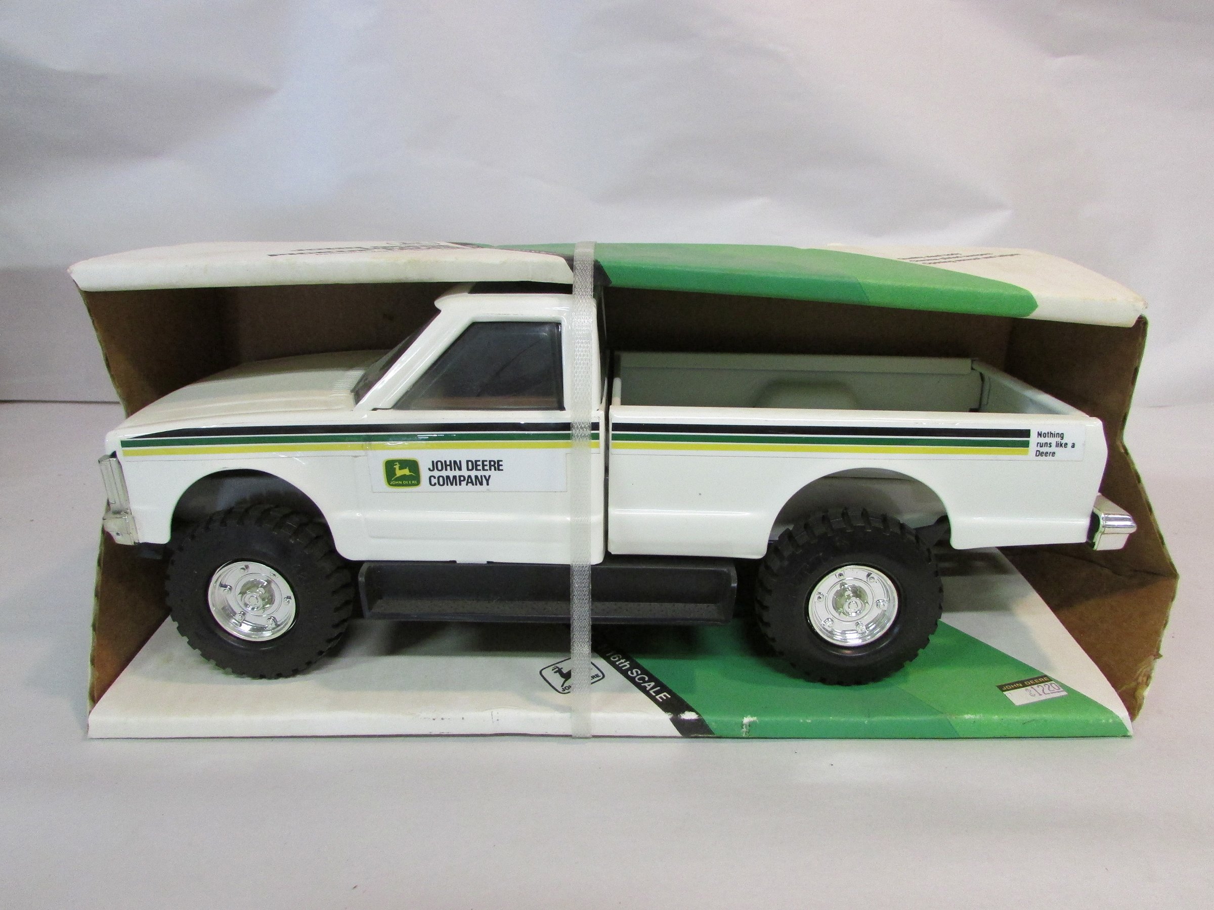 Property photo 8 - OUTSTANDING 2 DAY TOY/PETROLIANA AUCTION IN WHITLEY COUNTY, INDIANA