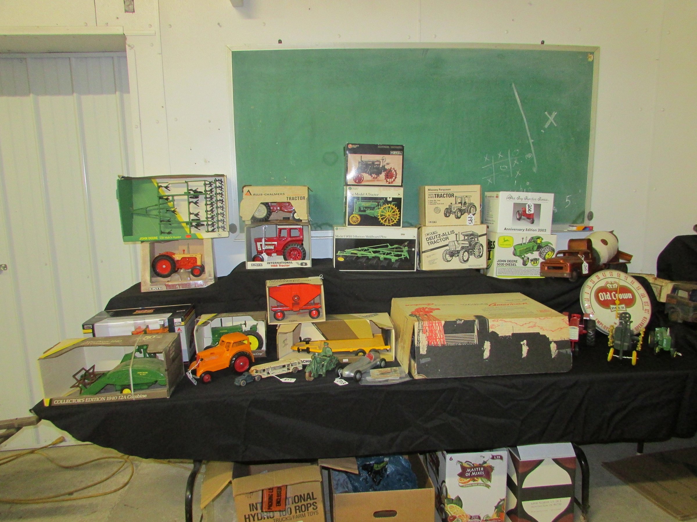 Property photo 113 - OUTSTANDING 2 DAY TOY/PETROLIANA AUCTION IN WHITLEY COUNTY, INDIANA