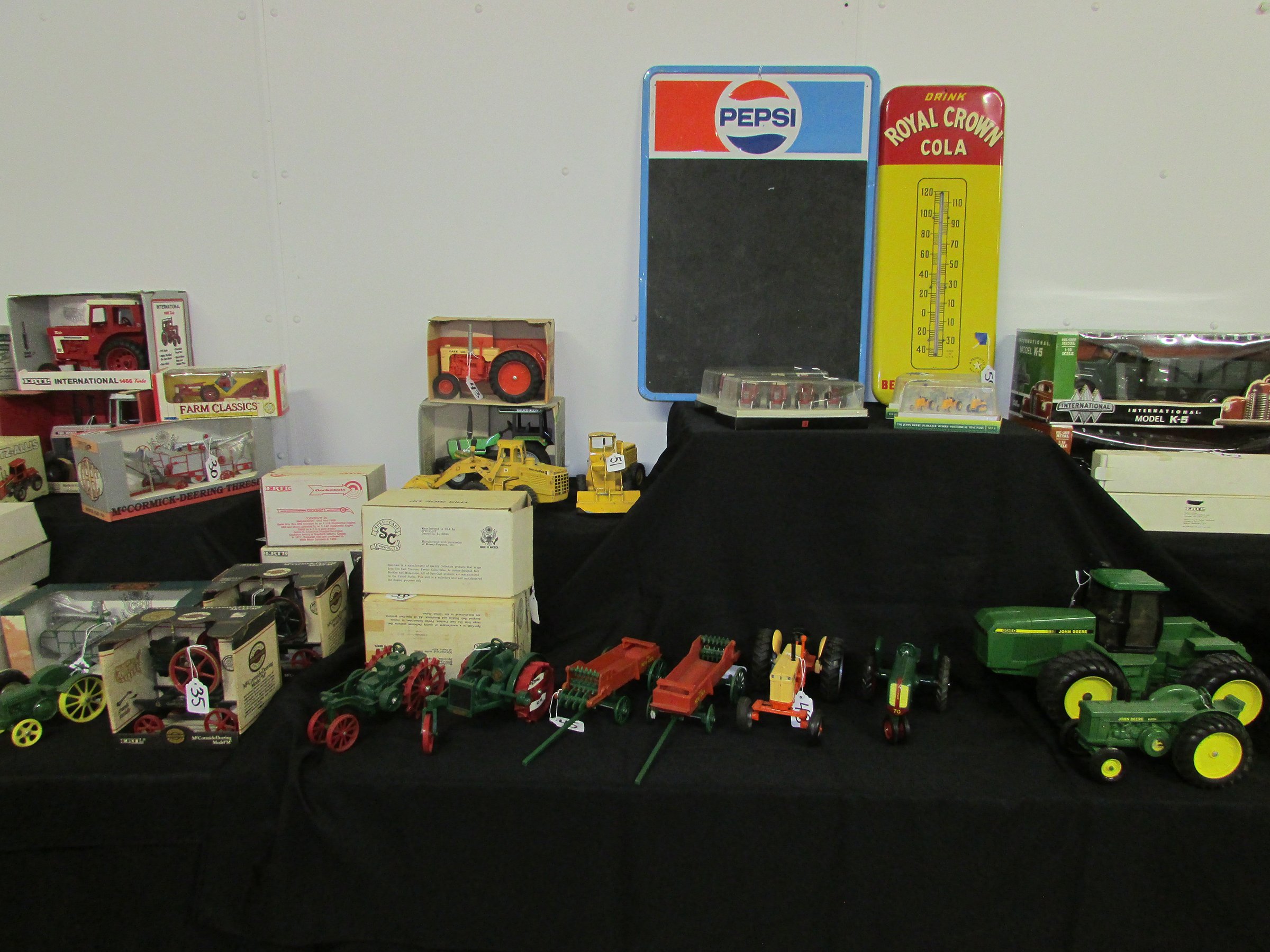 Property photo 124 - OUTSTANDING 2 DAY TOY/PETROLIANA AUCTION IN WHITLEY COUNTY, INDIANA