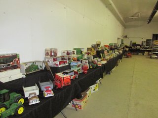 Property photo 115 - OUTSTANDING 2 DAY TOY/PETROLIANA AUCTION IN WHITLEY COUNTY, INDIANA