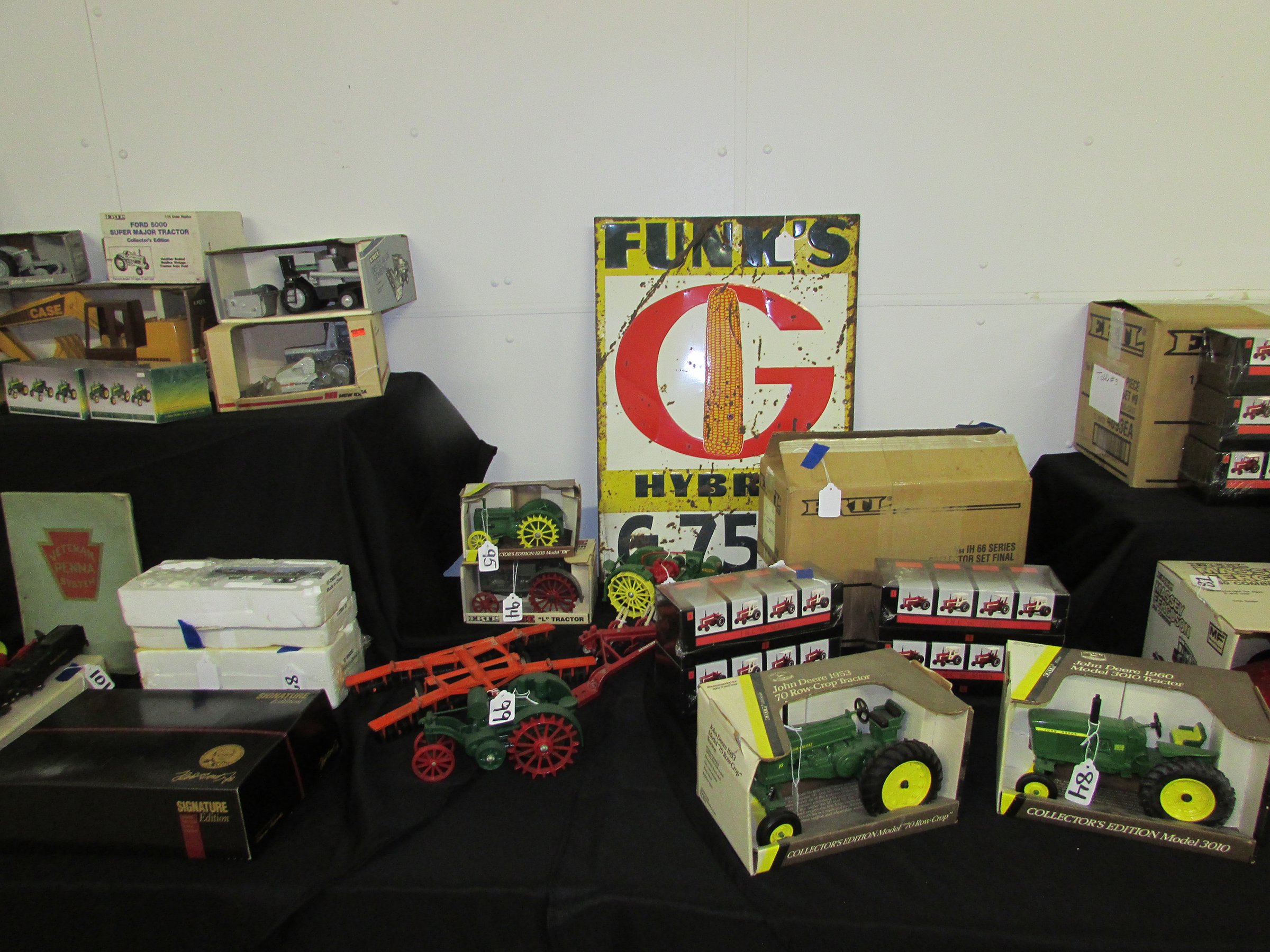 Property photo 182 - OUTSTANDING 2 DAY TOY/PETROLIANA AUCTION IN WHITLEY COUNTY, INDIANA