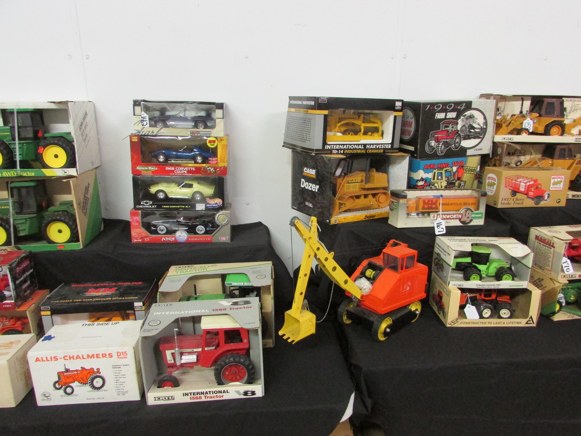 Property photo 187 - OUTSTANDING 2 DAY TOY/PETROLIANA AUCTION IN WHITLEY COUNTY, INDIANA