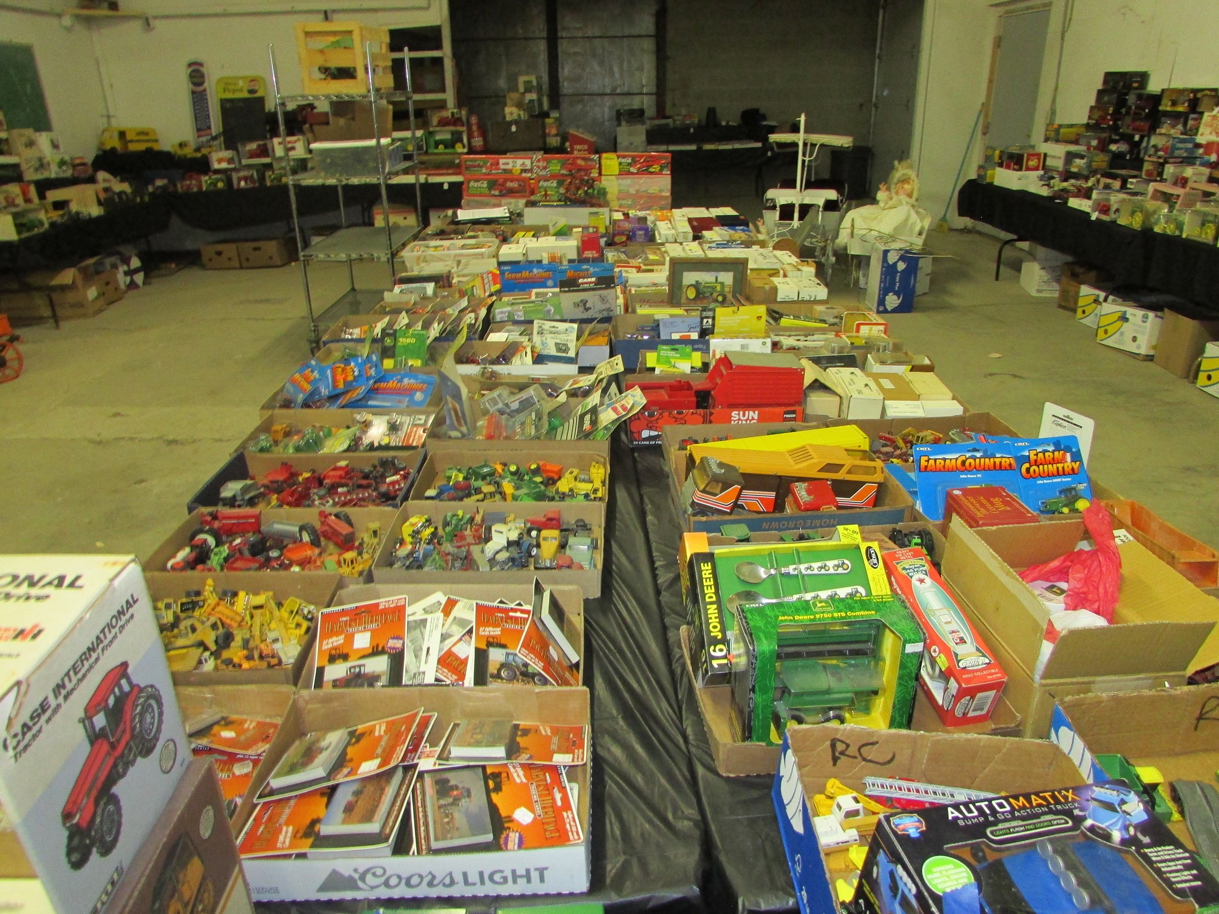 Property photo 151 - OUTSTANDING 2 DAY TOY/PETROLIANA AUCTION IN WHITLEY COUNTY, INDIANA