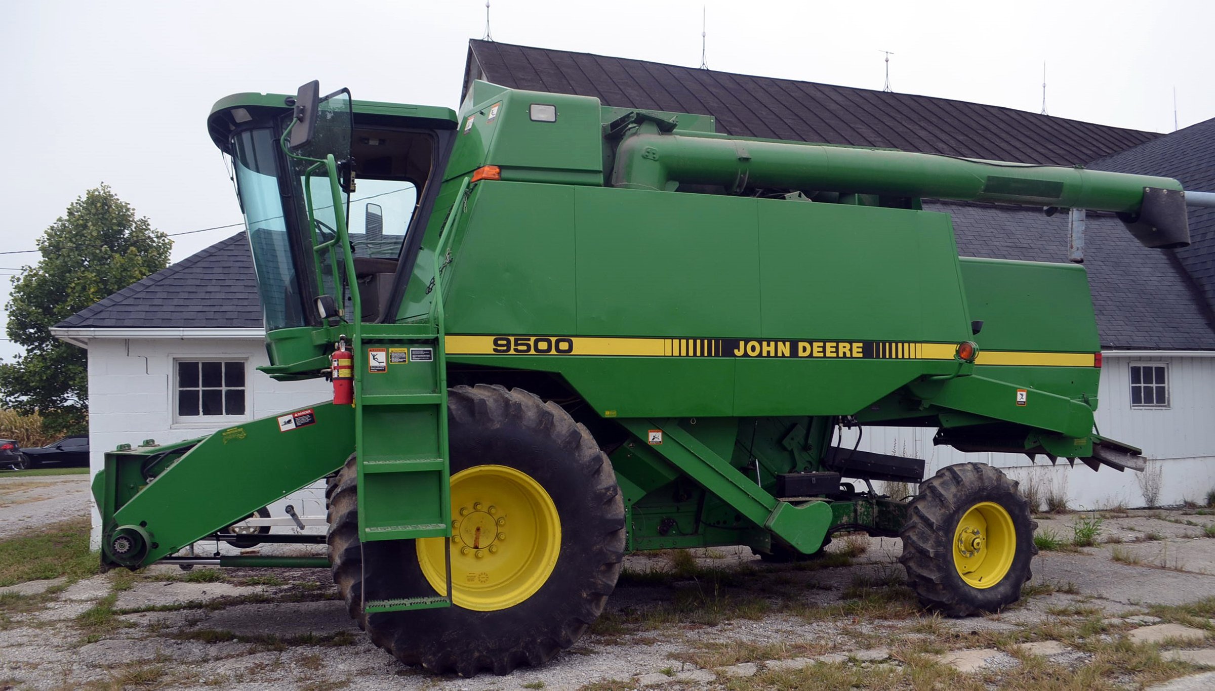 Property photo 32 - FARM EQUIPMENT AUCTION IN ALLEN COUNTY, INDIANA
