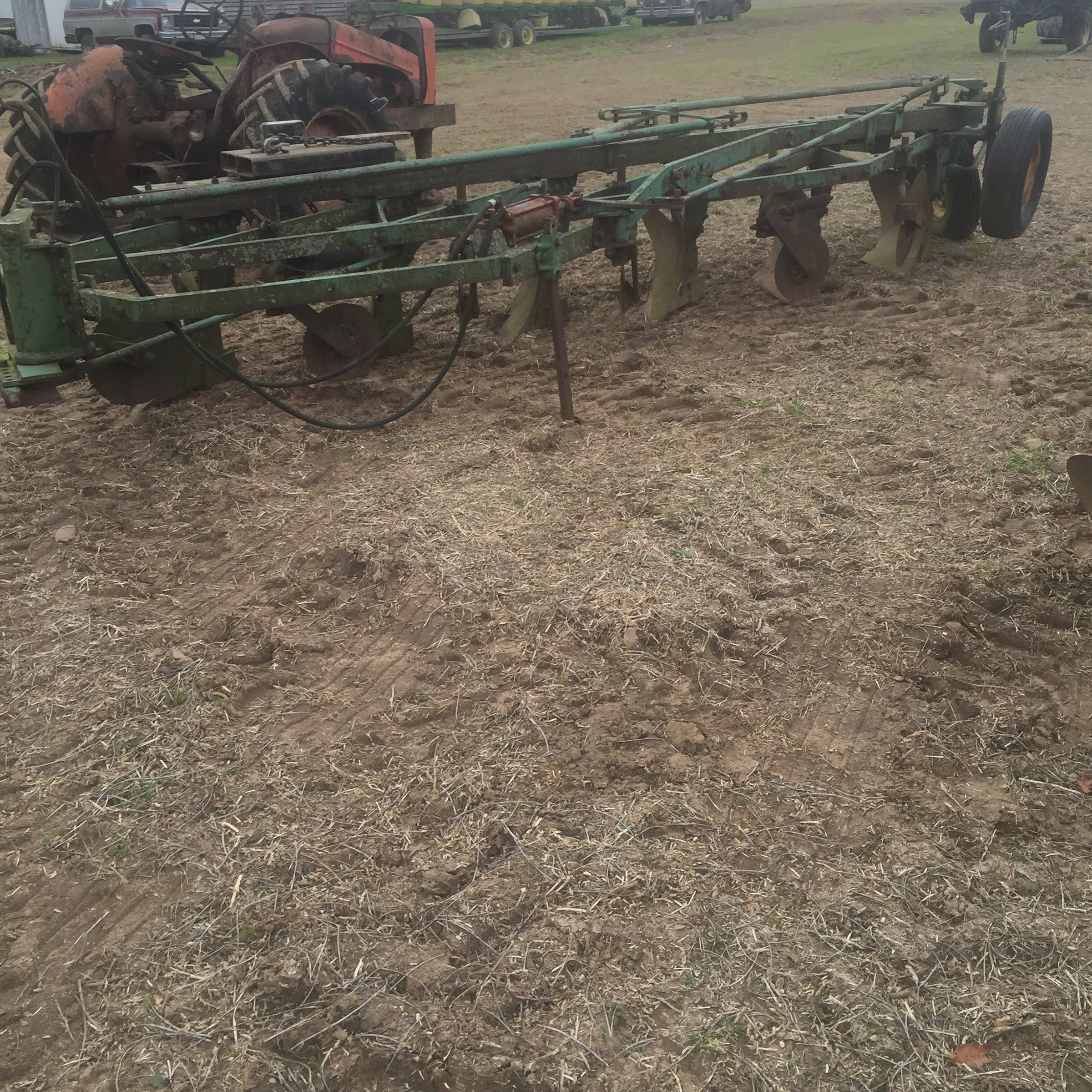 Property photo 123 - FARM EQUIPMENT AUCTION IN ST. JOSEPH COUNTY, MICHIGAN