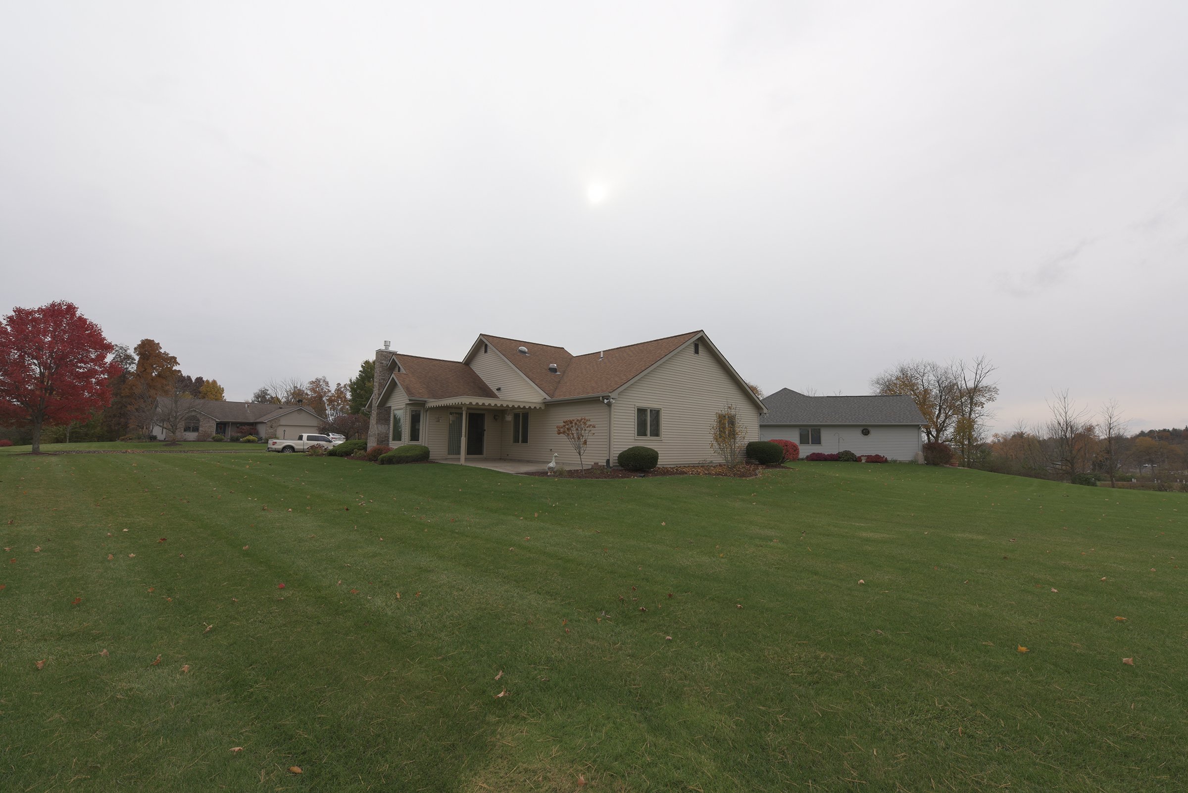 Property photo 5 - REAL ESTATE AUCTION IN WHITLEY COUNTY, INDIANA