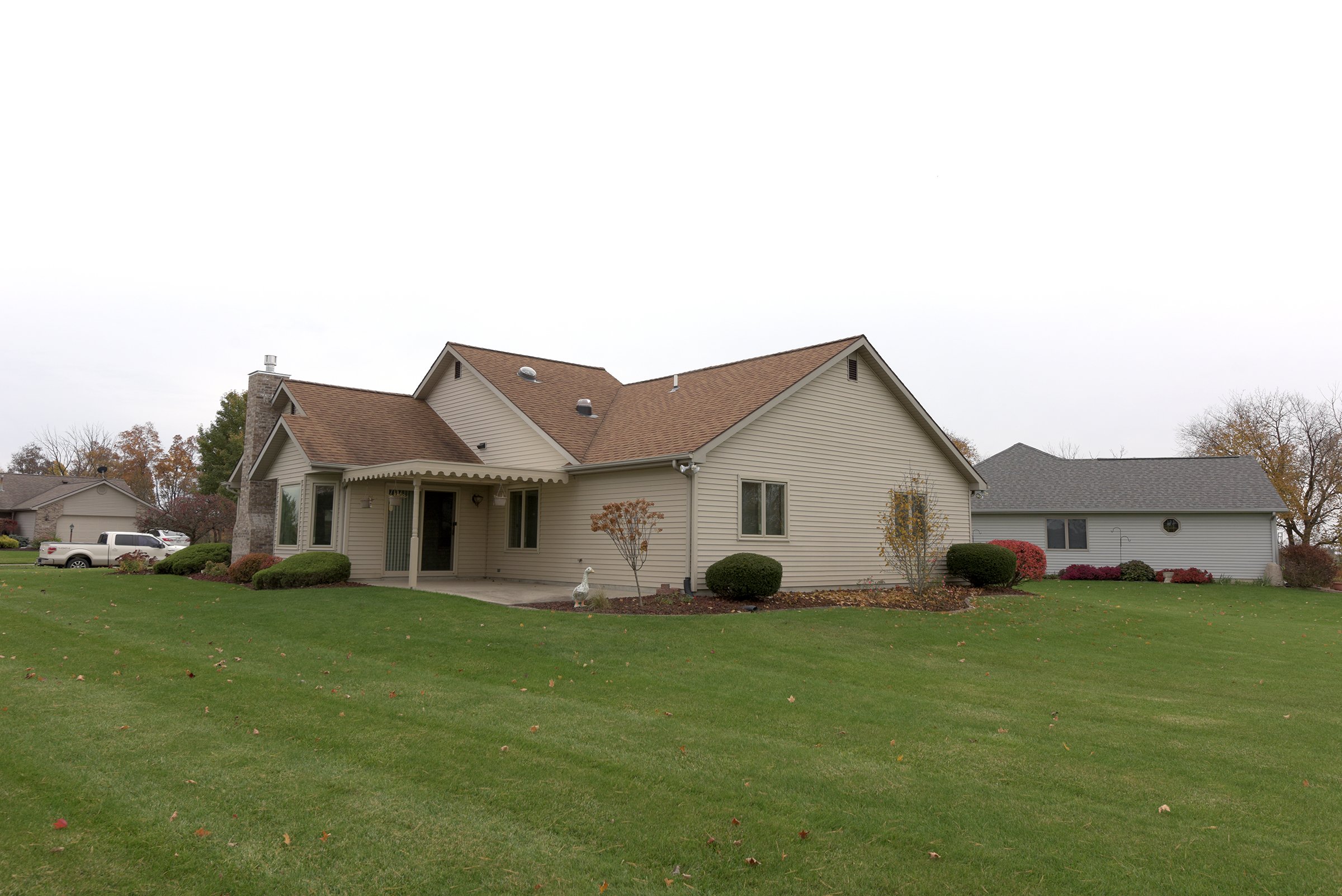 Property photo 3 - REAL ESTATE AUCTION IN WHITLEY COUNTY, INDIANA