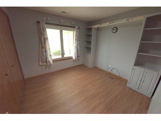 <B>BEAUTIFUL 3 BEDROOM HOME -  COMPLETELY REMODELED IN 2018 - CORNER LOT - EXCELLENT LOCATION</B><BR>  New kitchen cabinets with quartz counter tops in 2018. New natural gas fireplace with remote control for those cozy evenings in the great room.  Natural gas furnace was new approx. 10 years ago.  The home is equipped with an on demand water heater to fill the Safe-Step walk-in whirlpool tub with shower wand.  New interior paint throughout. All new doors and windows 2 years ago.  The 30 year roof was installed 10 years ago.  New pergola and expanded patio in 2018.  The 2 car garage floor has carpet square floor covering.  Extra attic insulation creates an extremely efficient home.  All new landscaping in 2017. 
<iframe src="https://player.vimeo.com/video/299919470" width="640" height="360" frameborder="0" webkitallowfullscreen mozallowfullscreen allowfullscreen></iframe>

Beautiful 3 Bedroom Home
New Kitchen
Completely Remodeled in 2018
Corner Lot
Excellent Location - REAL ESTATE FOR SALE IN WHITLEY COUNTY, INDIANA