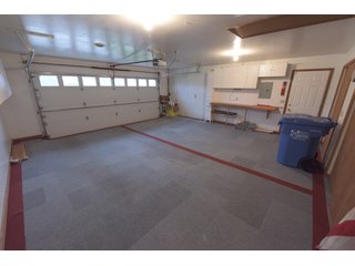 <B>BEAUTIFUL 3 BEDROOM HOME -  COMPLETELY REMODELED IN 2018 - CORNER LOT - EXCELLENT LOCATION</B><BR>  New kitchen cabinets with quartz counter tops in 2018. New natural gas fireplace with remote control for those cozy evenings in the great room.  Natural gas furnace was new approx. 10 years ago.  The home is equipped with an on demand water heater to fill the Safe-Step walk-in whirlpool tub with shower wand.  New interior paint throughout. All new doors and windows 2 years ago.  The 30 year roof was installed 10 years ago.  New pergola and expanded patio in 2018.  The 2 car garage floor has carpet square floor covering.  Extra attic insulation creates an extremely efficient home.  All new landscaping in 2017. 
<iframe src="https://player.vimeo.com/video/299919470" width="640" height="360" frameborder="0" webkitallowfullscreen mozallowfullscreen allowfullscreen></iframe>

Beautiful 3 Bedroom Home
New Kitchen
Completely Remodeled in 2018
Corner Lot
Excellent Location - REAL ESTATE FOR SALE IN WHITLEY COUNTY, INDIANA