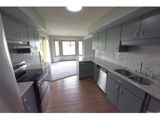 <B>BEAUTIFUL 3 BEDROOM HOME -  COMPLETELY REMODELED IN 2018 - CORNER LOT - EXCELLENT LOCATION</B><BR>  New kitchen cabinets with quartz counter tops in 2018. New natural gas fireplace with remote control for those cozy evenings in the great room.  Natural gas furnace was new approx. 10 years ago.  The home is equipped with an on demand water heater to fill the Safe-Step walk-in whirlpool tub with shower wand.  New interior paint throughout. All new doors and windows 2 years ago.  The 30 year roof was installed 10 years ago.  New pergola and expanded patio in 2018.  The 2 car garage floor has carpet square floor covering.  Extra attic insulation creates an extremely efficient home.  All new landscaping in 2017. 
<iframe src="https://player.vimeo.com/video/299919470" width="640" height="360" frameborder="0" webkitallowfullscreen mozallowfullscreen allowfullscreen></iframe>

Beautiful 3 Bedroom Home
New Kitchen
Completely Remodeled in 2018
Corner Lot
Excellent Location - REAL ESTATE FOR SALE IN WHITLEY COUNTY, INDIANA