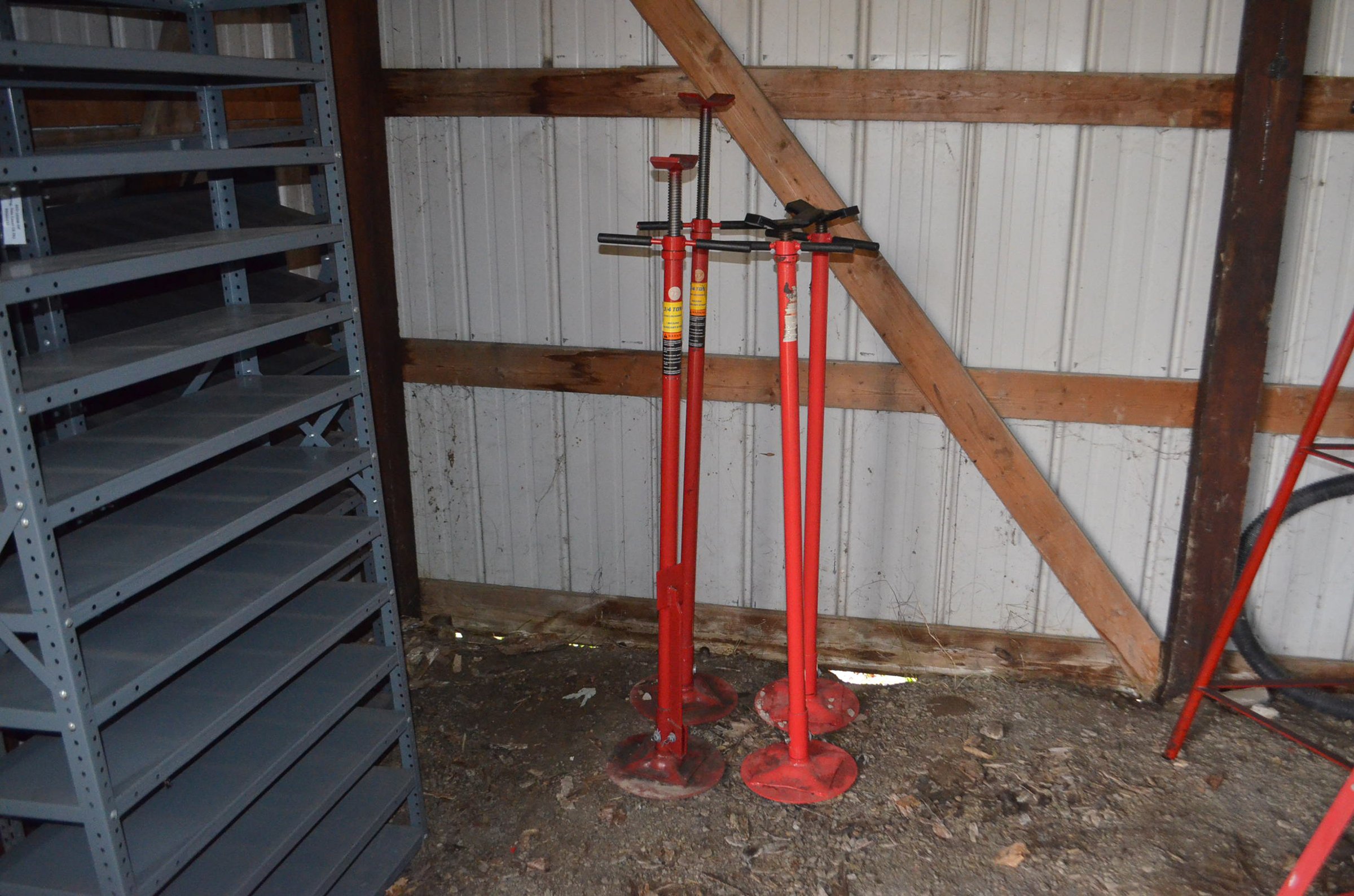 Property photo 19 - QUALITY TOOLS & EQUIPMENT AUCTION IN WHITLEY COUNTY, INDIANA