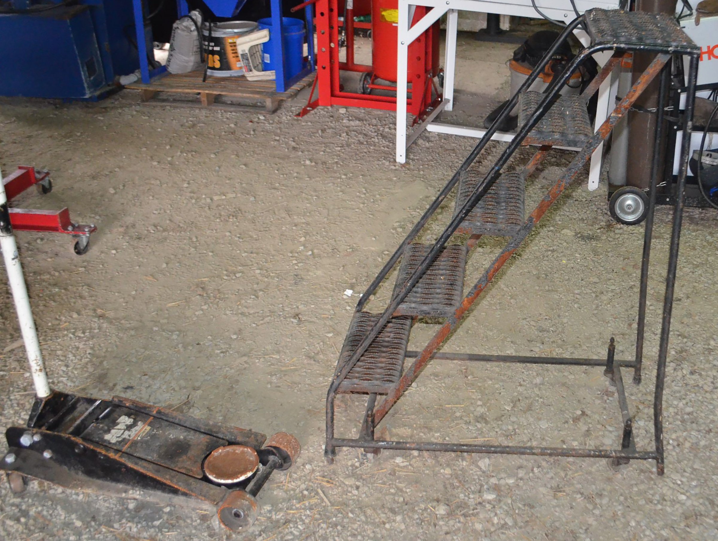 Property photo 88 - QUALITY TOOLS & EQUIPMENT AUCTION IN WHITLEY COUNTY, INDIANA