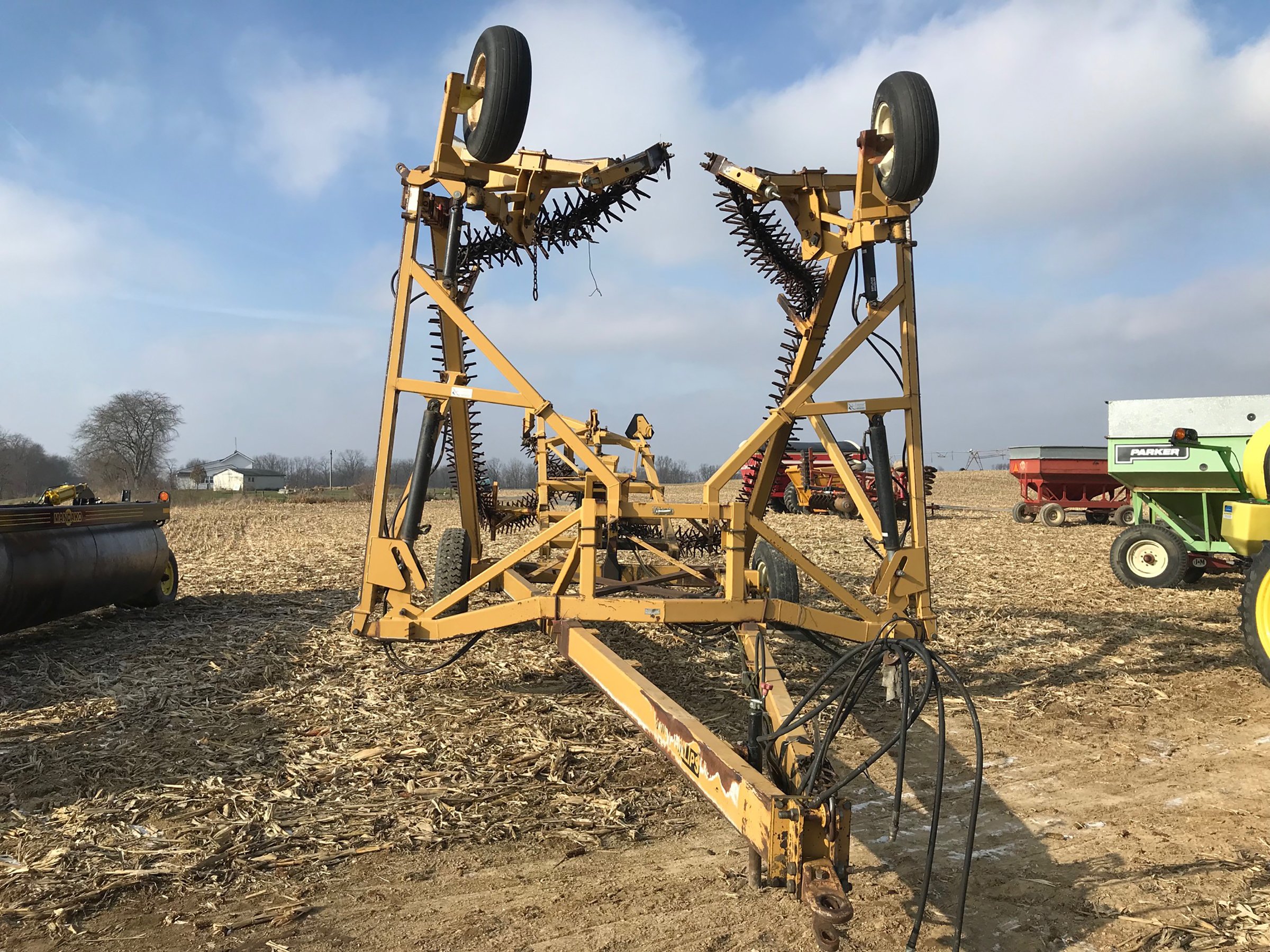 Property photo 40 - ABSOLUTE FARM EQUIPMENT AUCTION IN LAGRANGE COUNTY, INDIANA