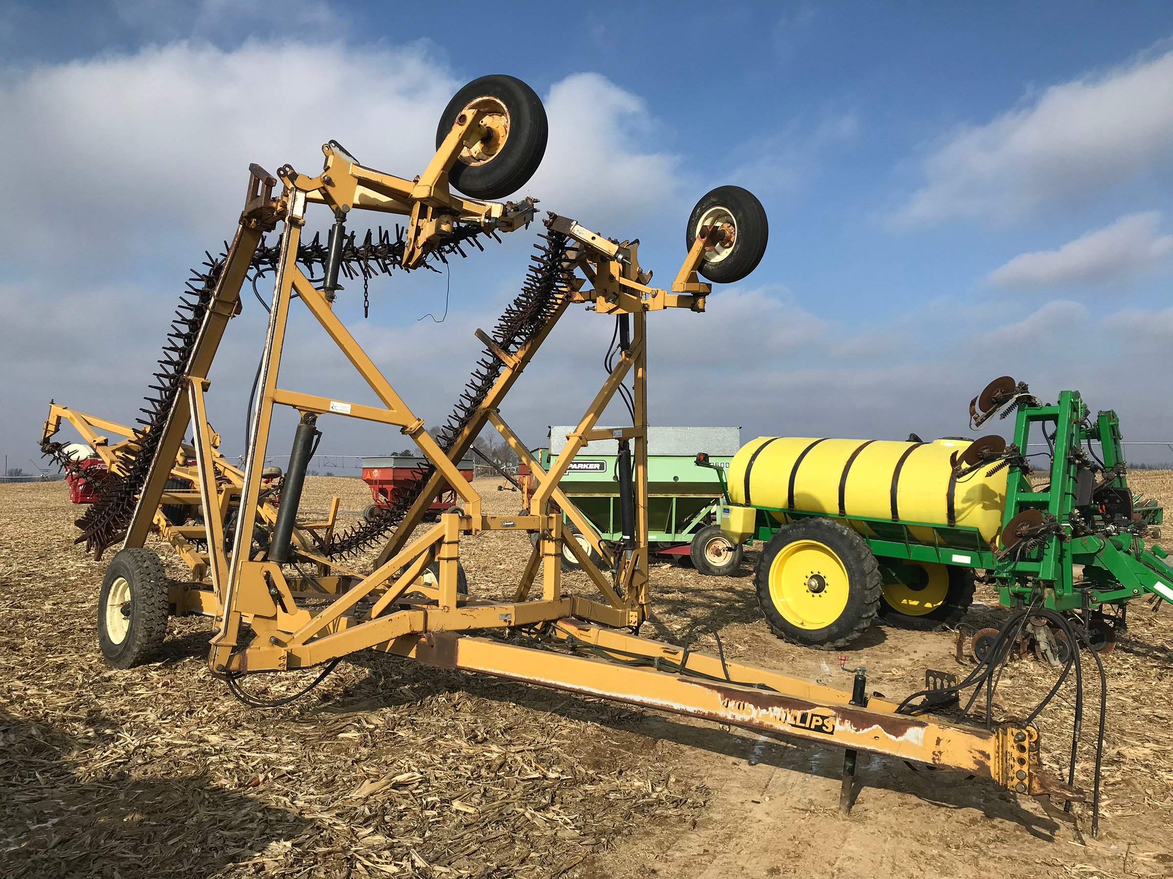 Property photo 44 - ABSOLUTE FARM EQUIPMENT AUCTION IN LAGRANGE COUNTY, INDIANA