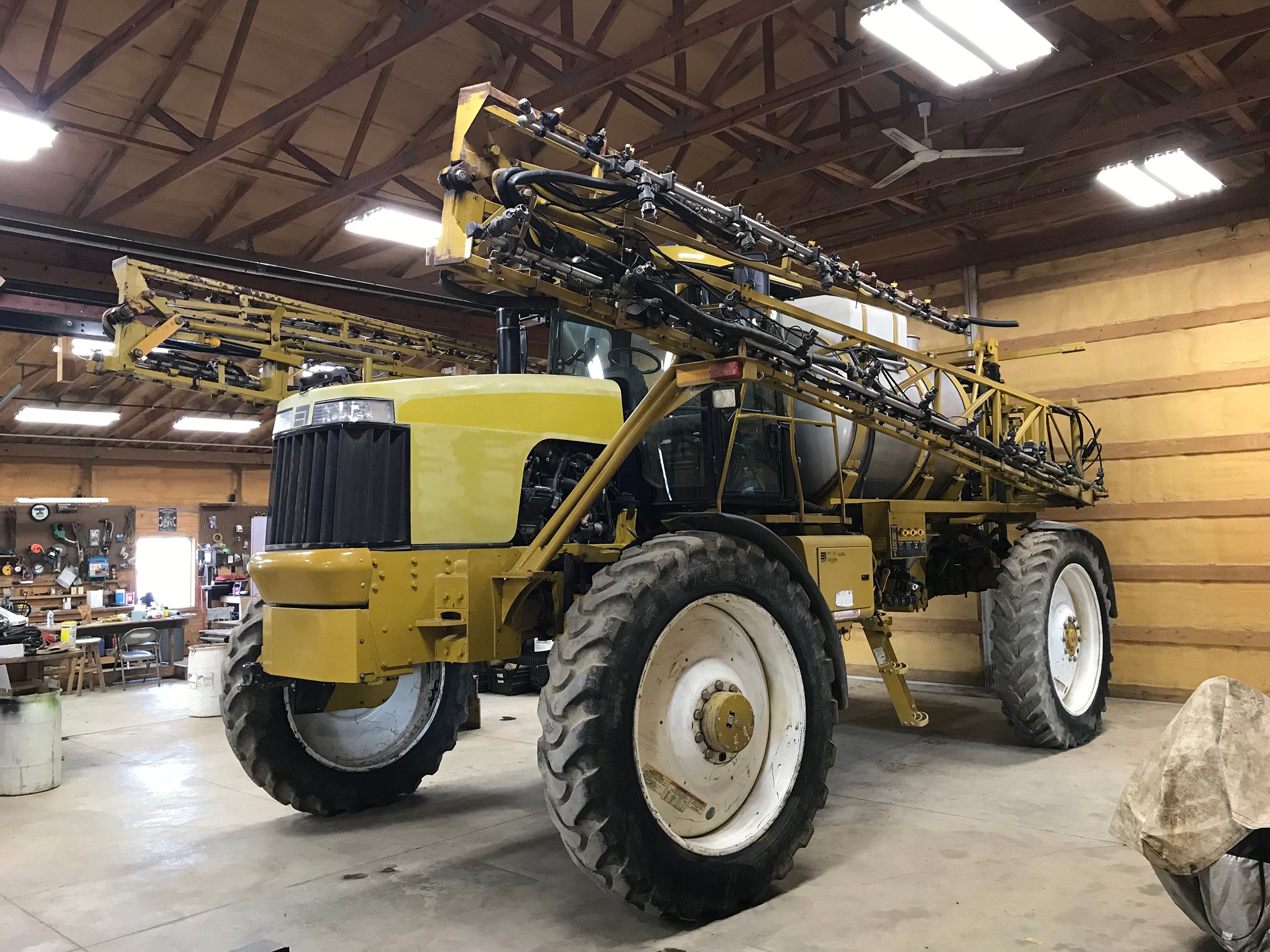 Property photo 27 - ABSOLUTE FARM EQUIPMENT AUCTION IN LAGRANGE COUNTY, INDIANA