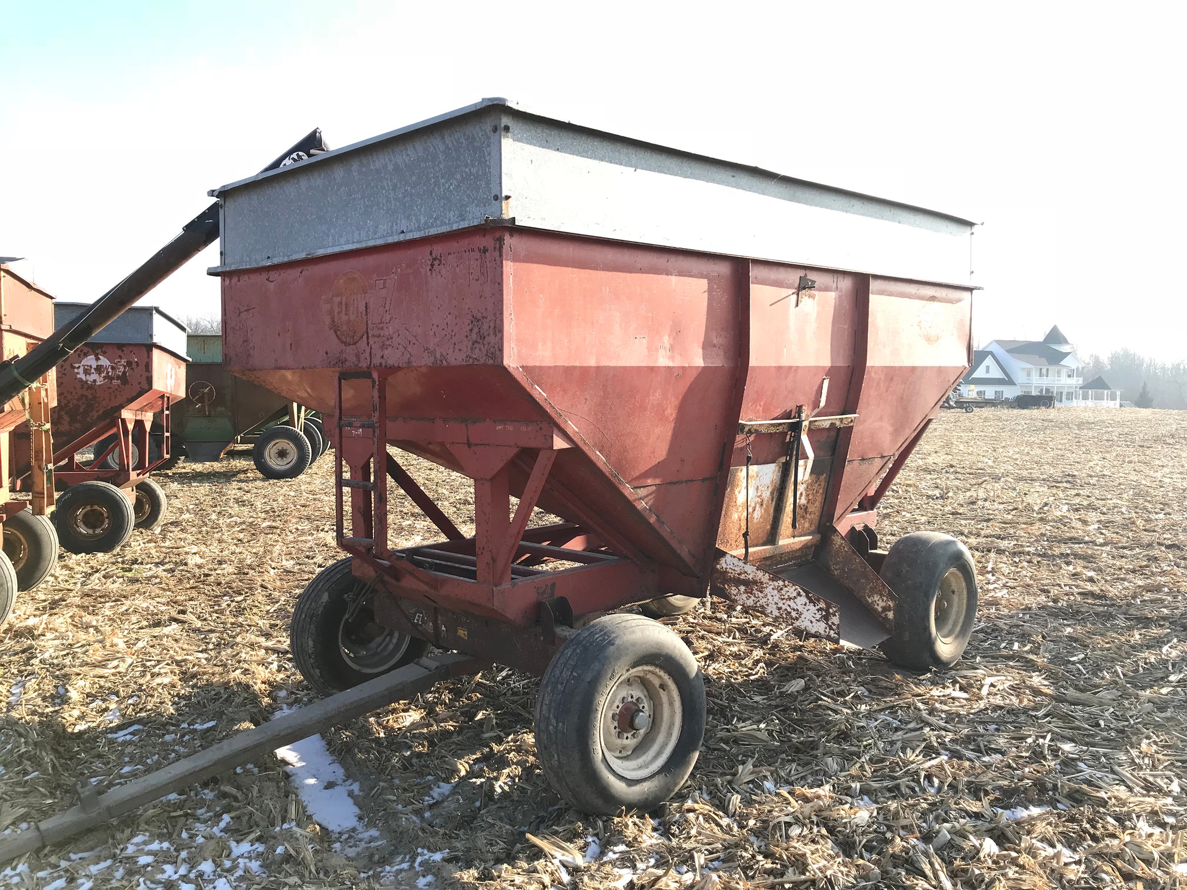 Property photo 10 - ABSOLUTE FARM EQUIPMENT AUCTION IN LAGRANGE COUNTY, INDIANA