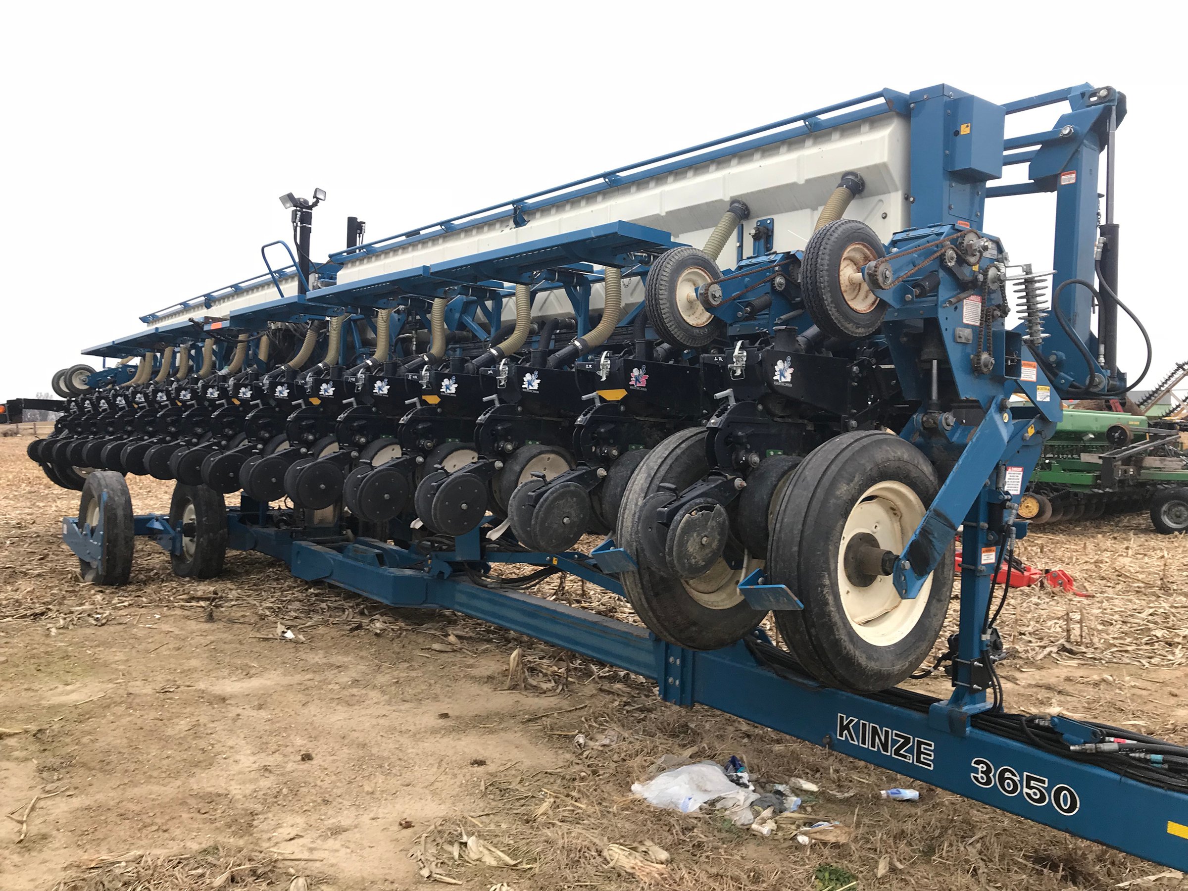 Property photo 49 - ABSOLUTE FARM EQUIPMENT AUCTION IN LAGRANGE COUNTY, INDIANA