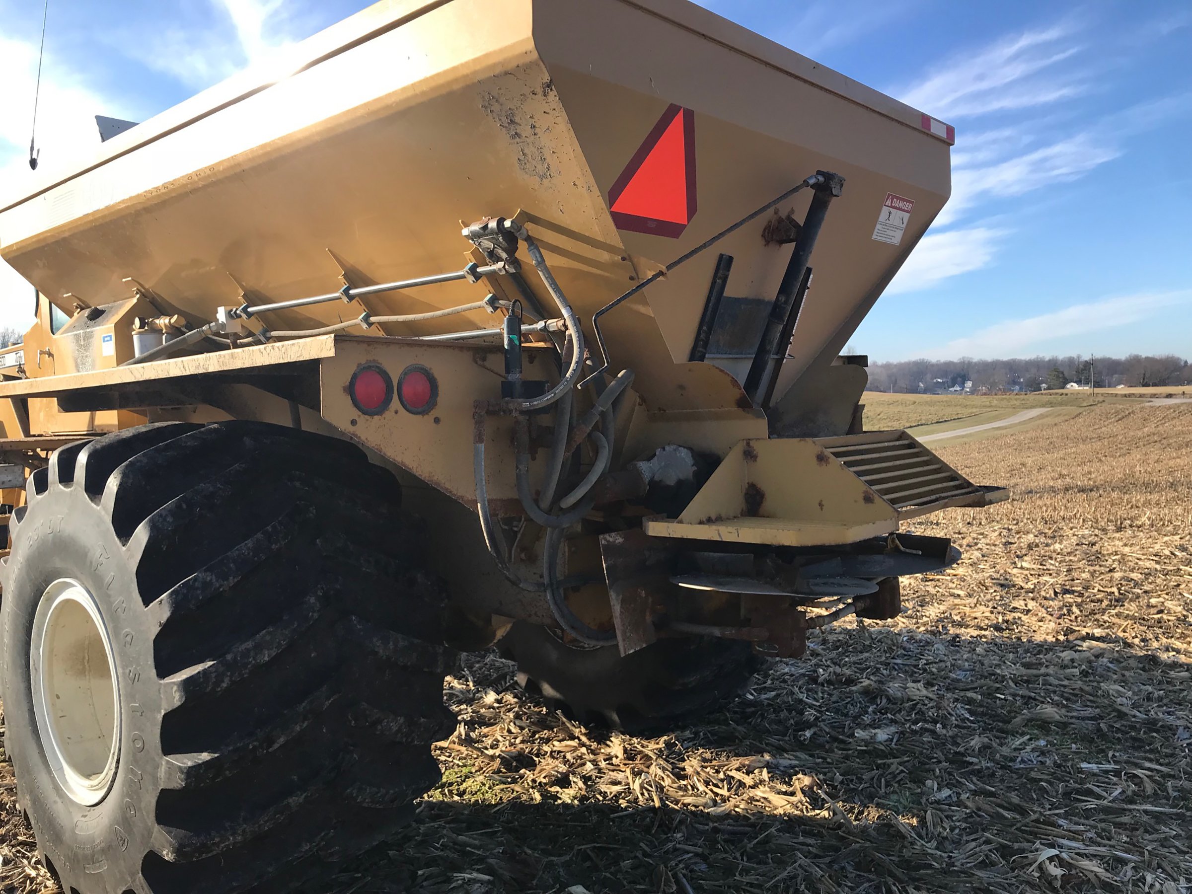 Property photo 19 - ABSOLUTE FARM EQUIPMENT AUCTION IN LAGRANGE COUNTY, INDIANA