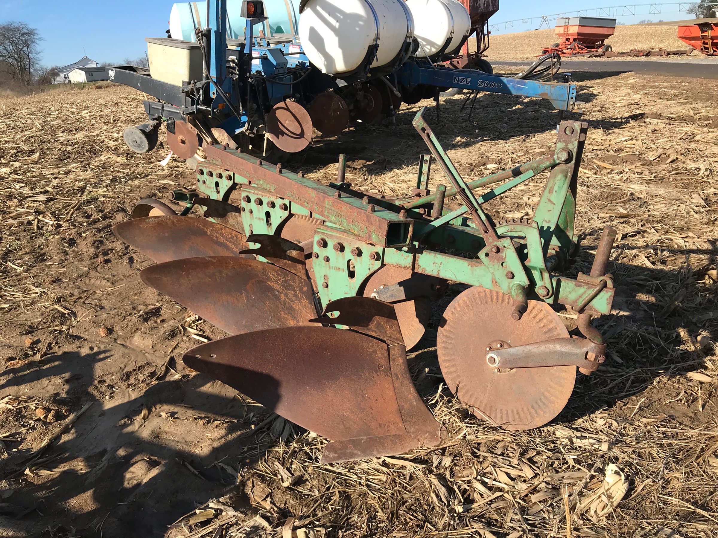 Property photo 84 - ABSOLUTE FARM EQUIPMENT AUCTION IN LAGRANGE COUNTY, INDIANA