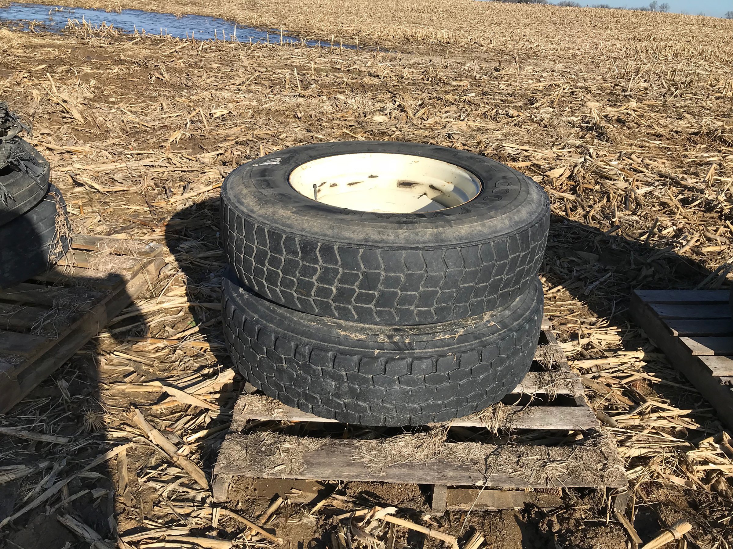 Property photo 78 - ABSOLUTE FARM EQUIPMENT AUCTION IN LAGRANGE COUNTY, INDIANA