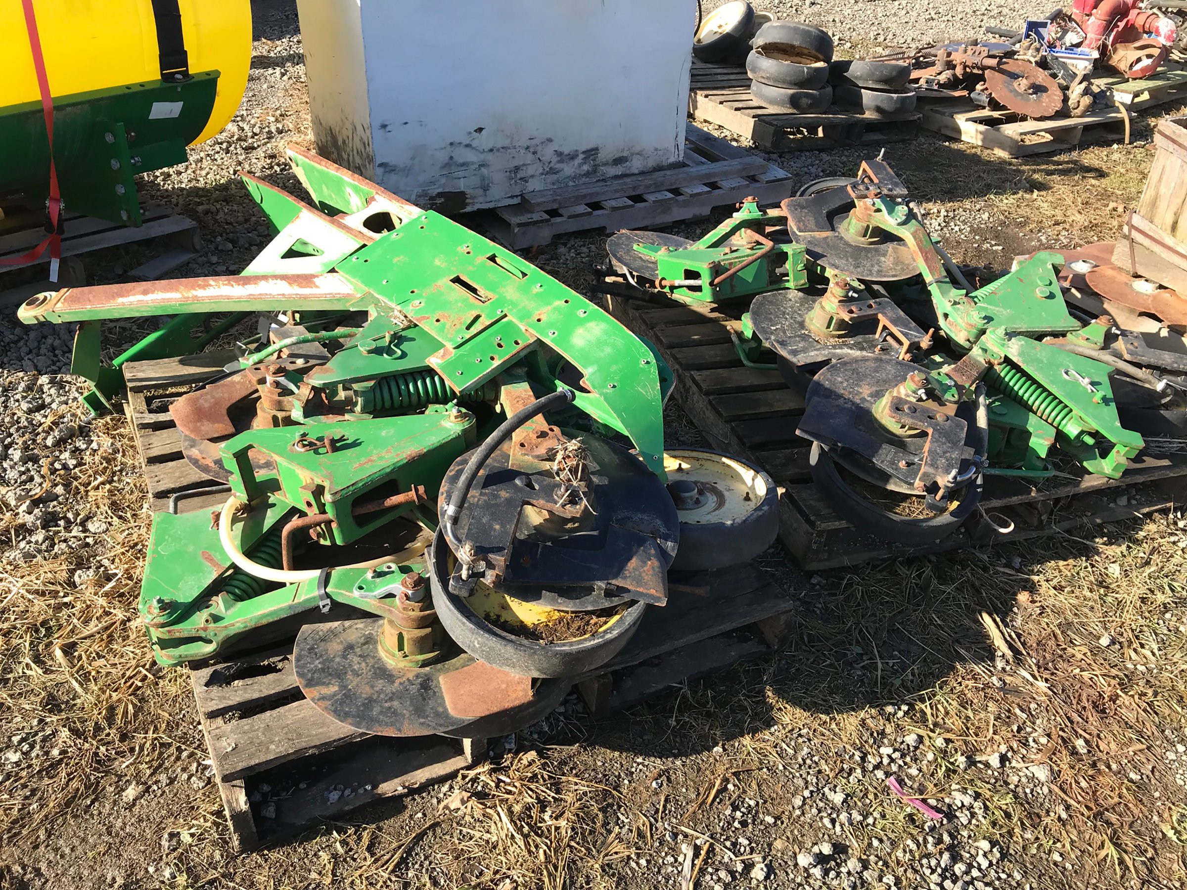 Property photo 86 - ABSOLUTE FARM EQUIPMENT AUCTION IN LAGRANGE COUNTY, INDIANA