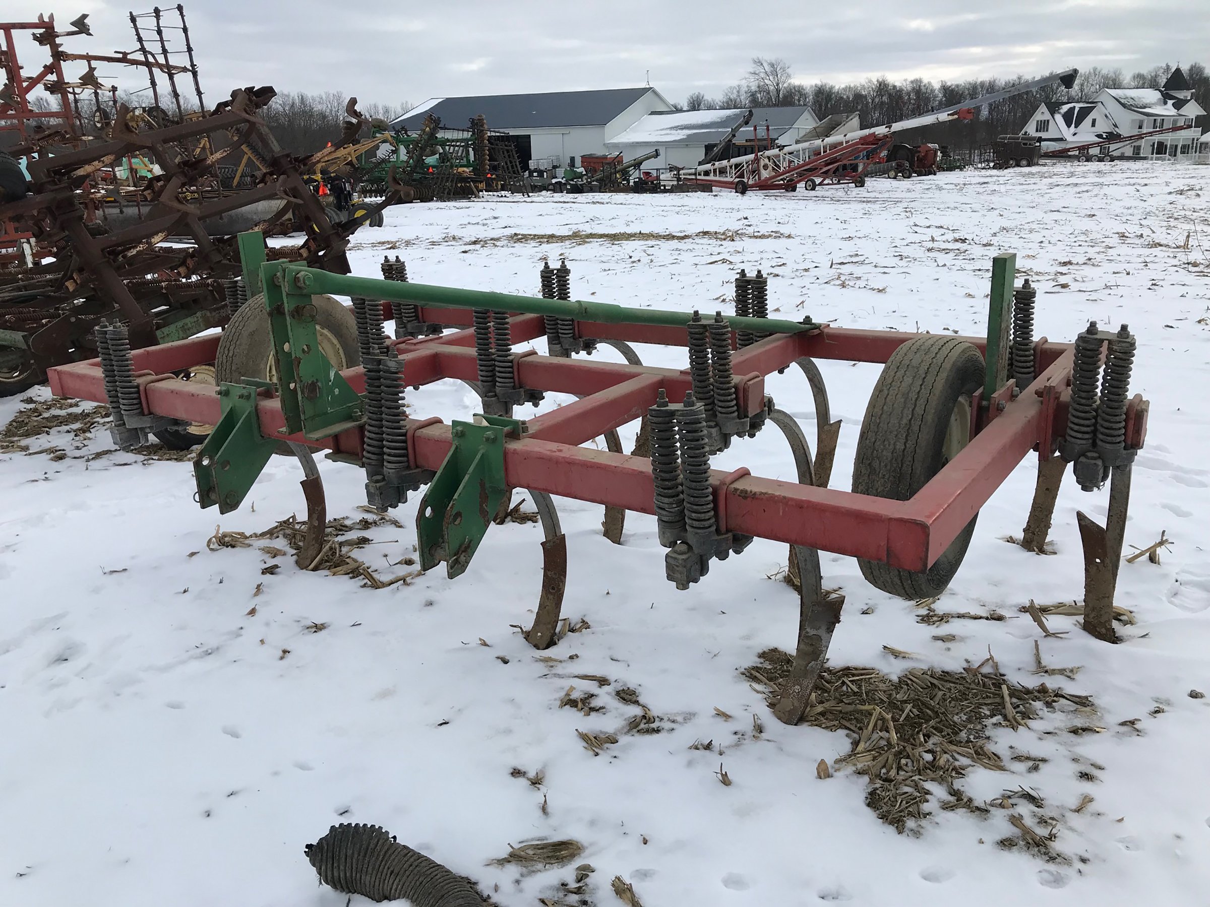 Property photo 106 - ABSOLUTE FARM EQUIPMENT AUCTION IN LAGRANGE COUNTY, INDIANA