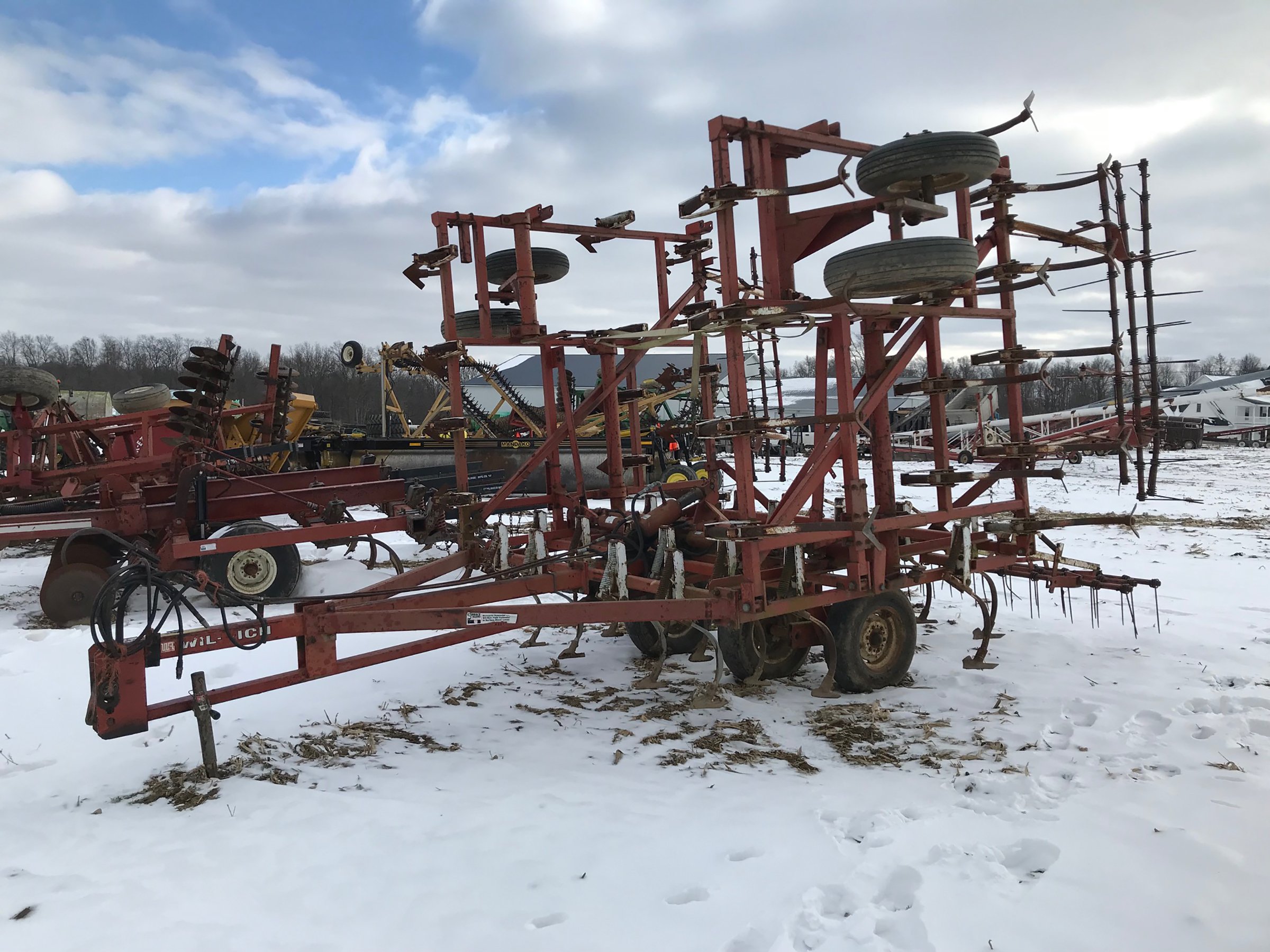 Property photo 102 - ABSOLUTE FARM EQUIPMENT AUCTION IN LAGRANGE COUNTY, INDIANA