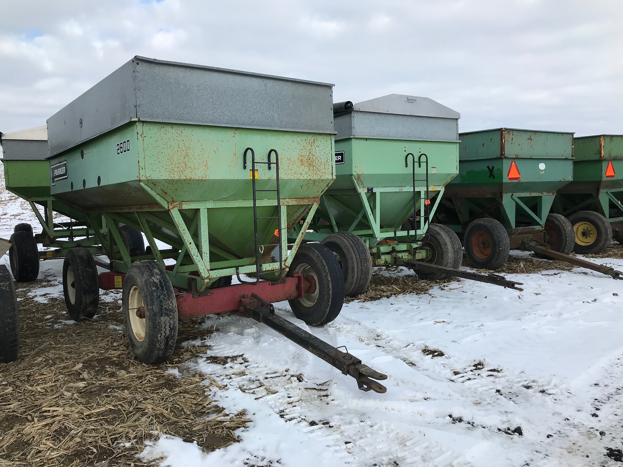 Property photo 108 - ABSOLUTE FARM EQUIPMENT AUCTION IN LAGRANGE COUNTY, INDIANA