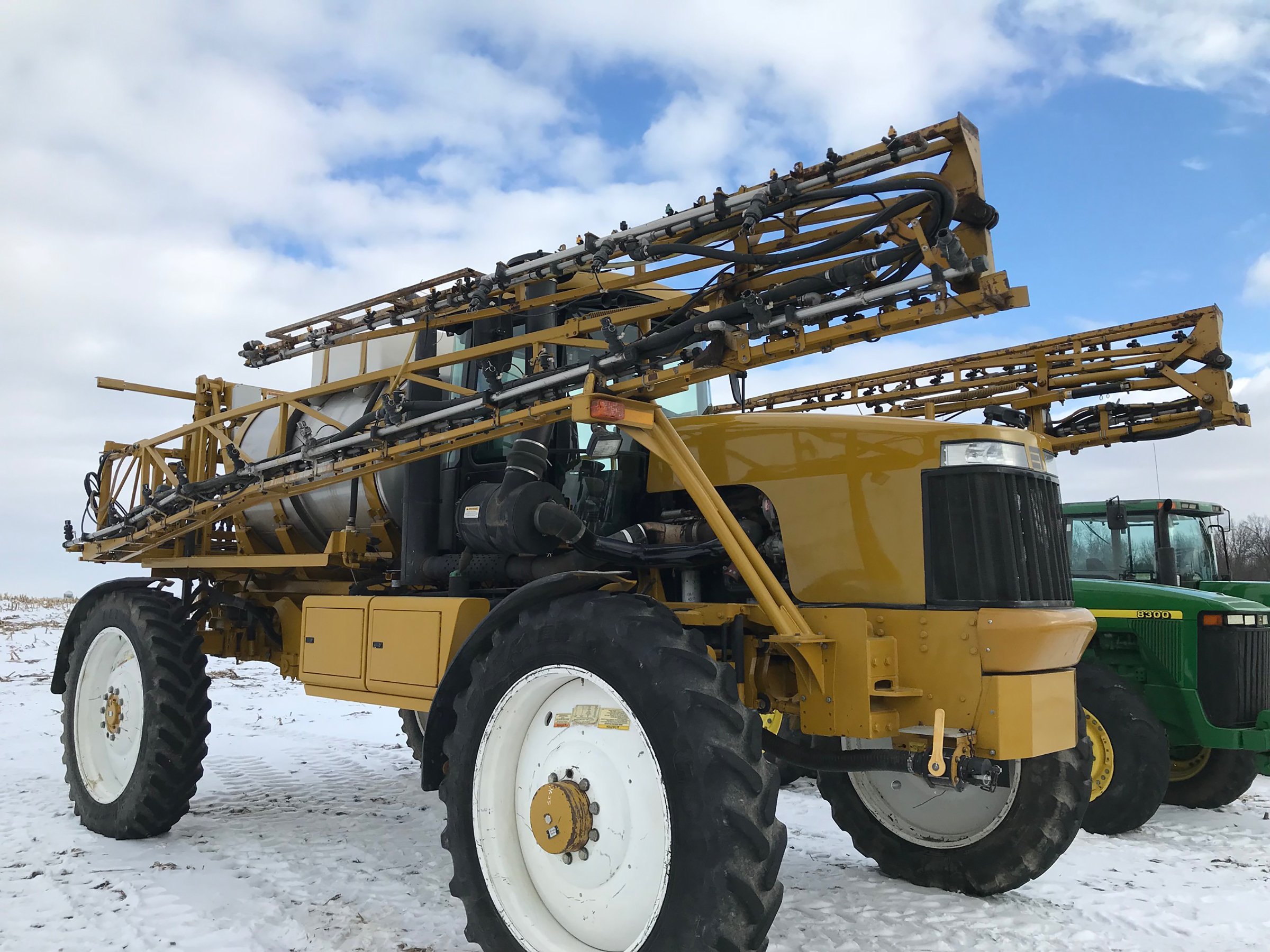 Property photo 114 - ABSOLUTE FARM EQUIPMENT AUCTION IN LAGRANGE COUNTY, INDIANA