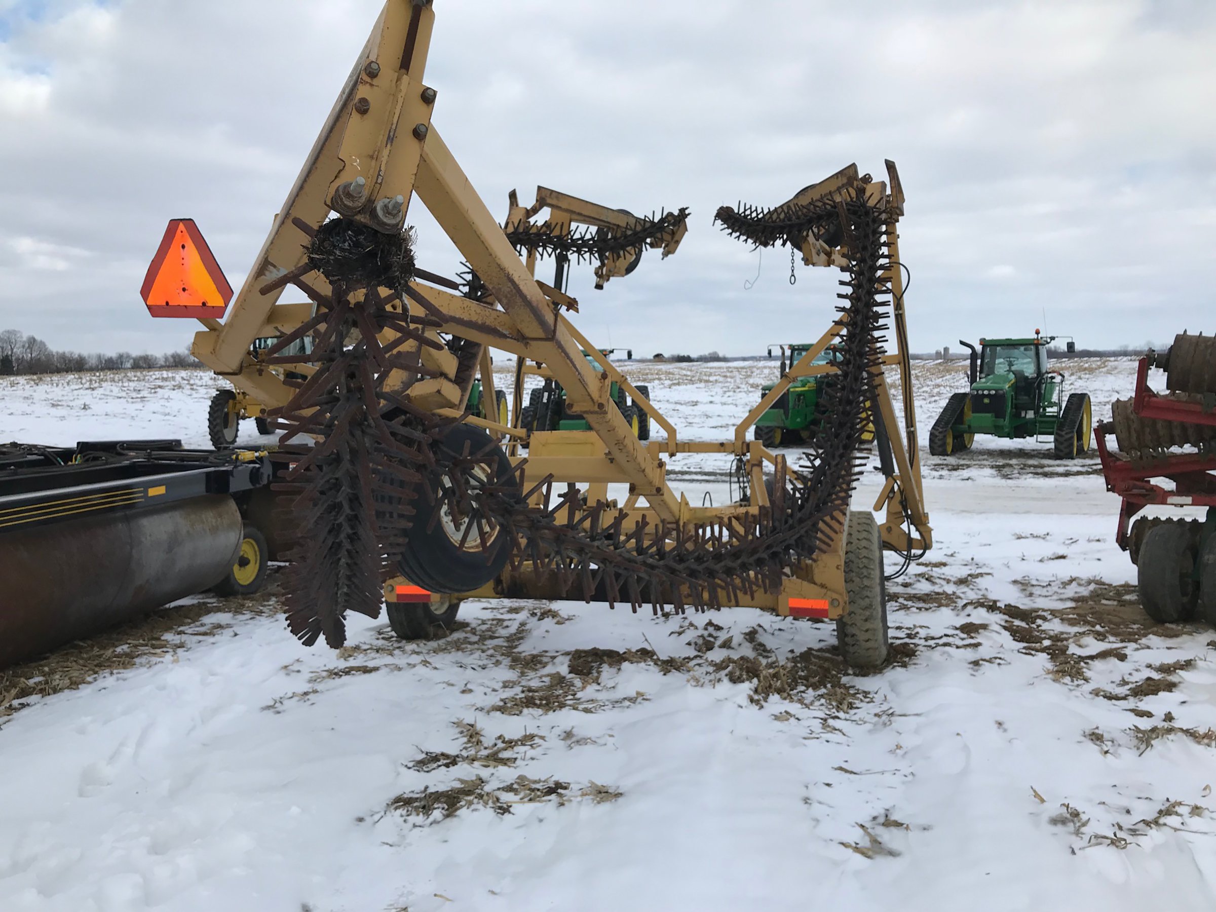 Property photo 115 - ABSOLUTE FARM EQUIPMENT AUCTION IN LAGRANGE COUNTY, INDIANA