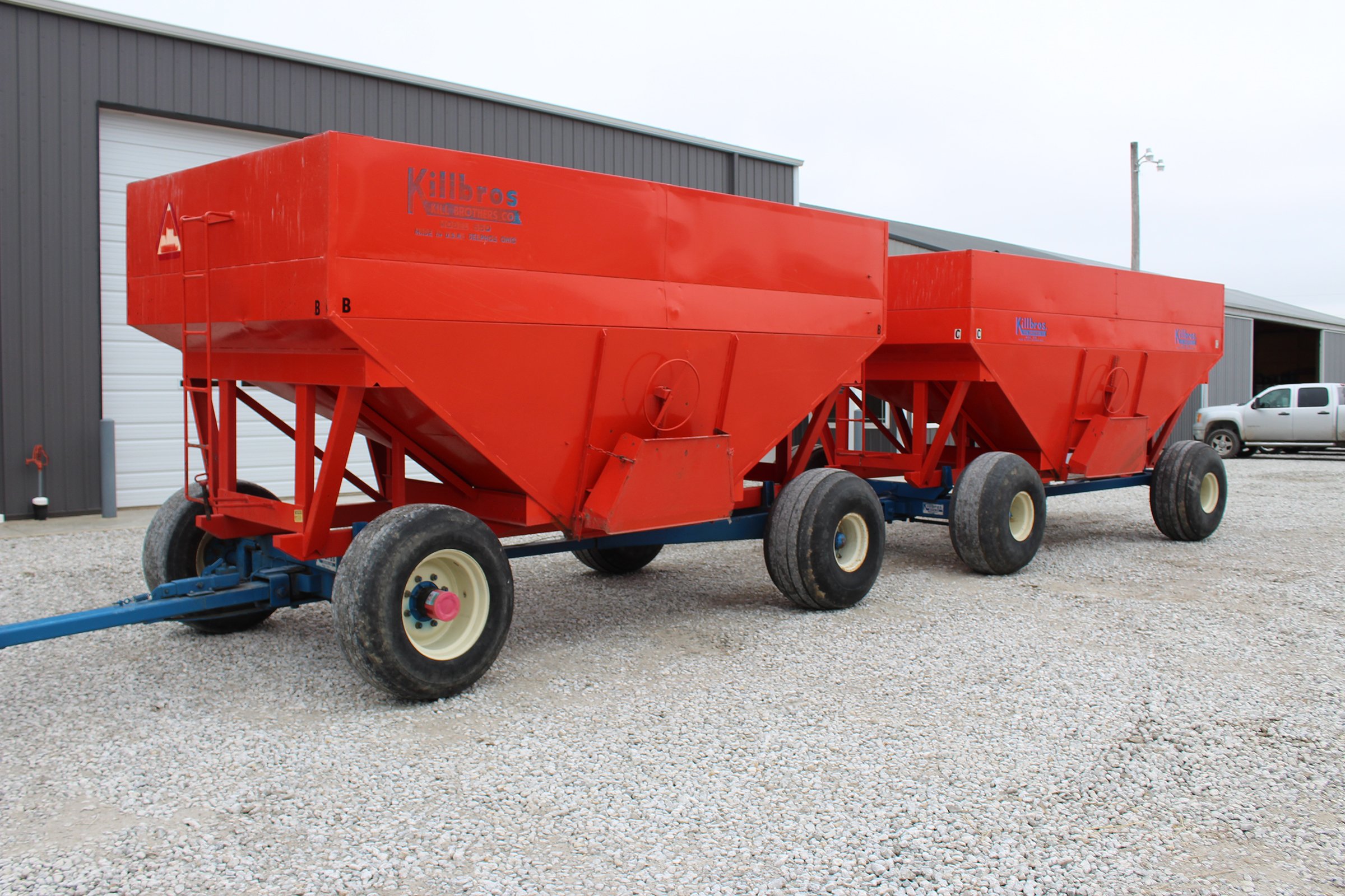 Property photo 12 - FARM EQUIPMENT AUCTION IN MADISON COUNTY, INDIANA