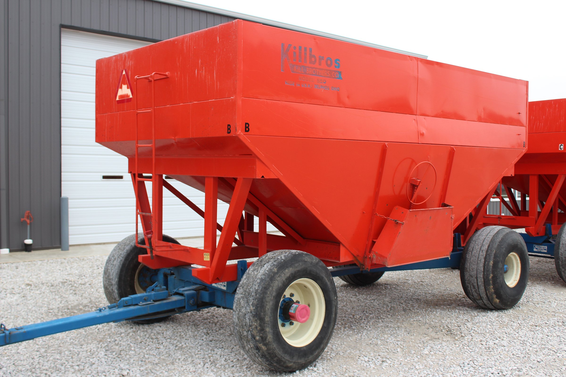 Property photo 14 - FARM EQUIPMENT AUCTION IN MADISON COUNTY, INDIANA