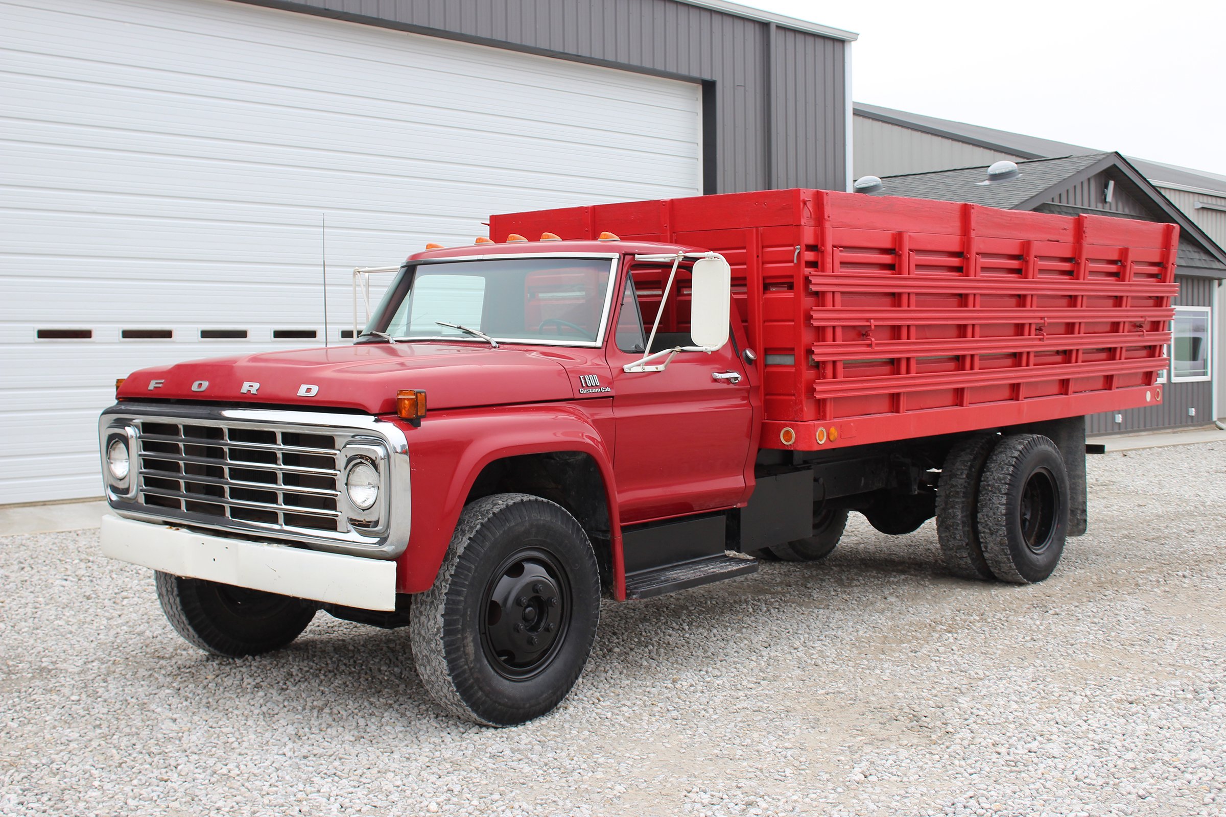 Property photo 39 - FARM EQUIPMENT AUCTION IN MADISON COUNTY, INDIANA